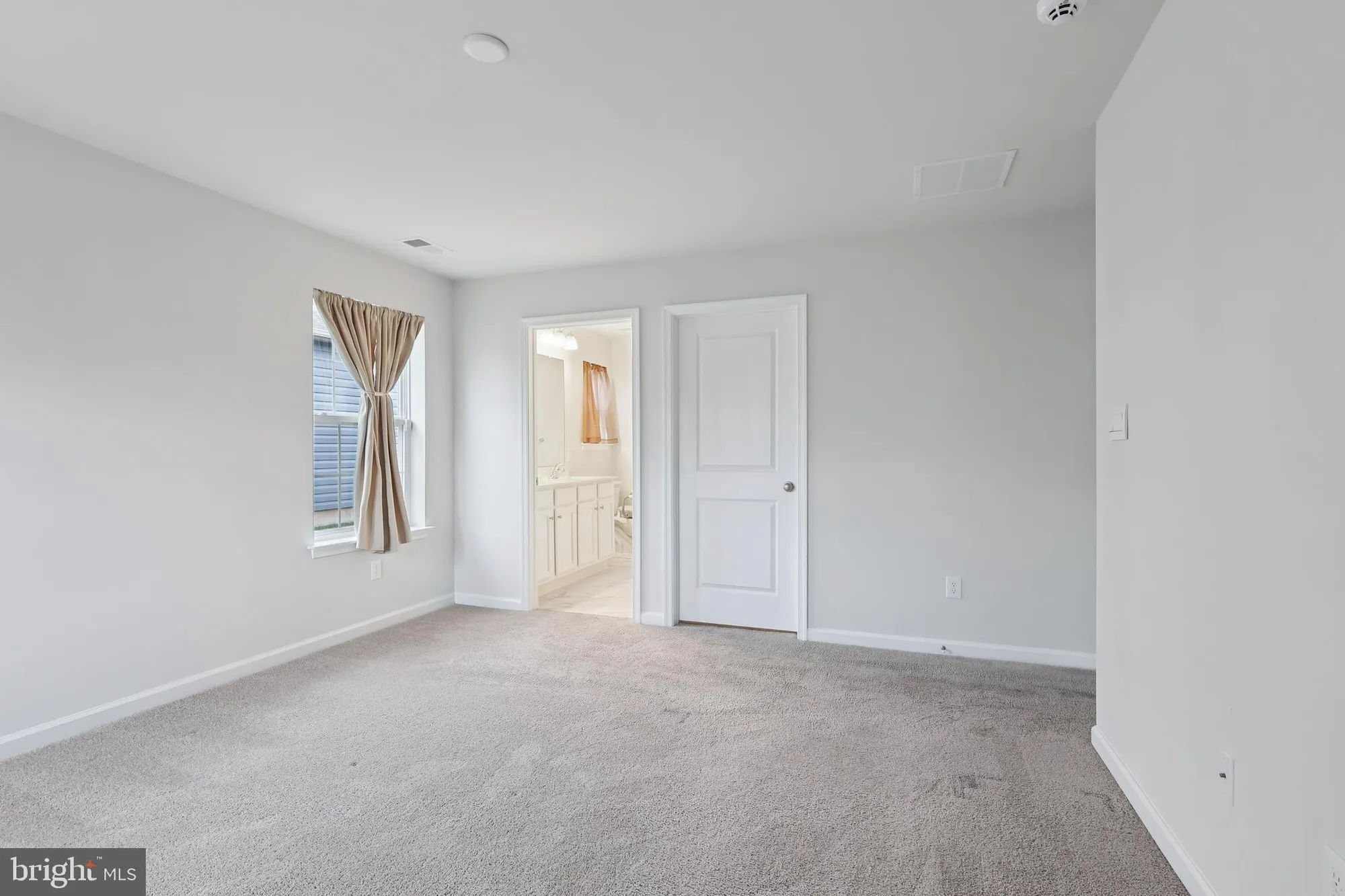 Property Slideshow image 16 of 48 | 158 lilly dr, Pottstown, PA, 19464