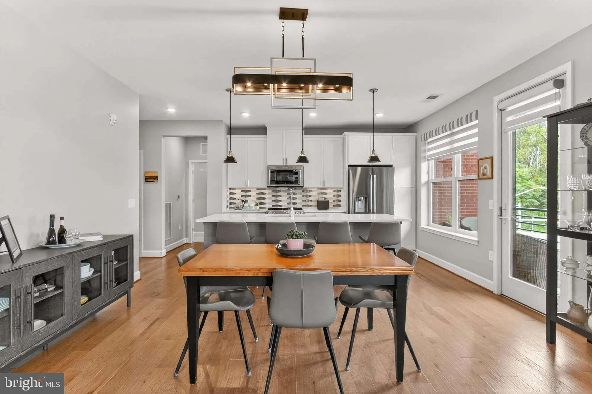 Property Slideshow image 16 of 51 | 2960 vaden dr # 2-307, Fairfax, VA, 22031