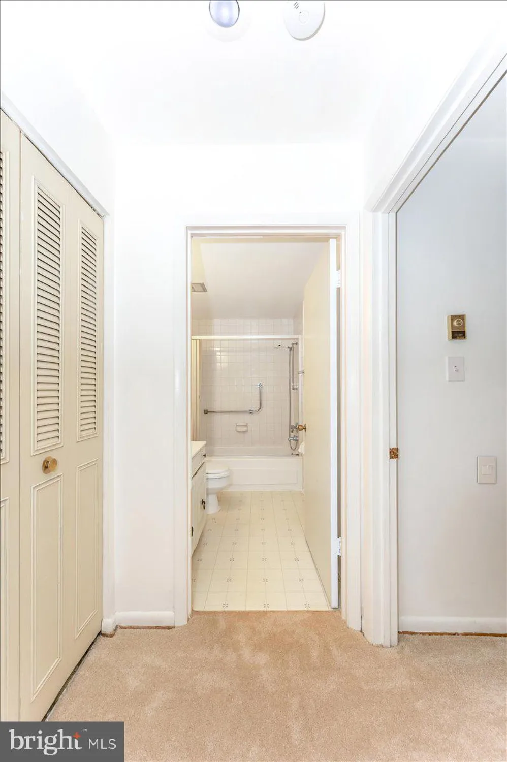 Property Slideshow image 26 of 51 | 3311 s leisure world blvd 99-3d, Silver Spring, MD, 20906