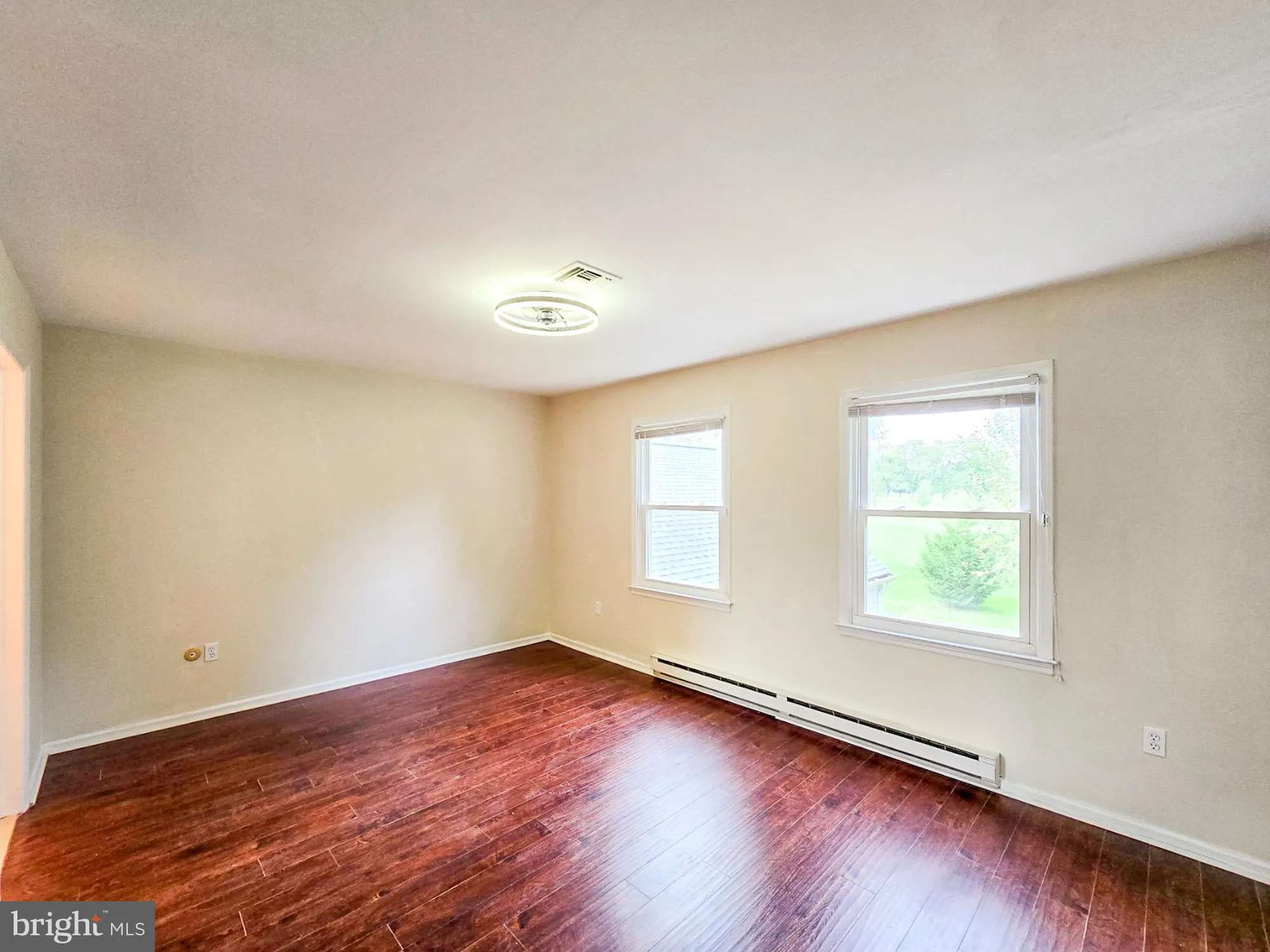 Property Slideshow image 25 of 36 | 374n new bedford ln, Monroe Township, NJ, 08831