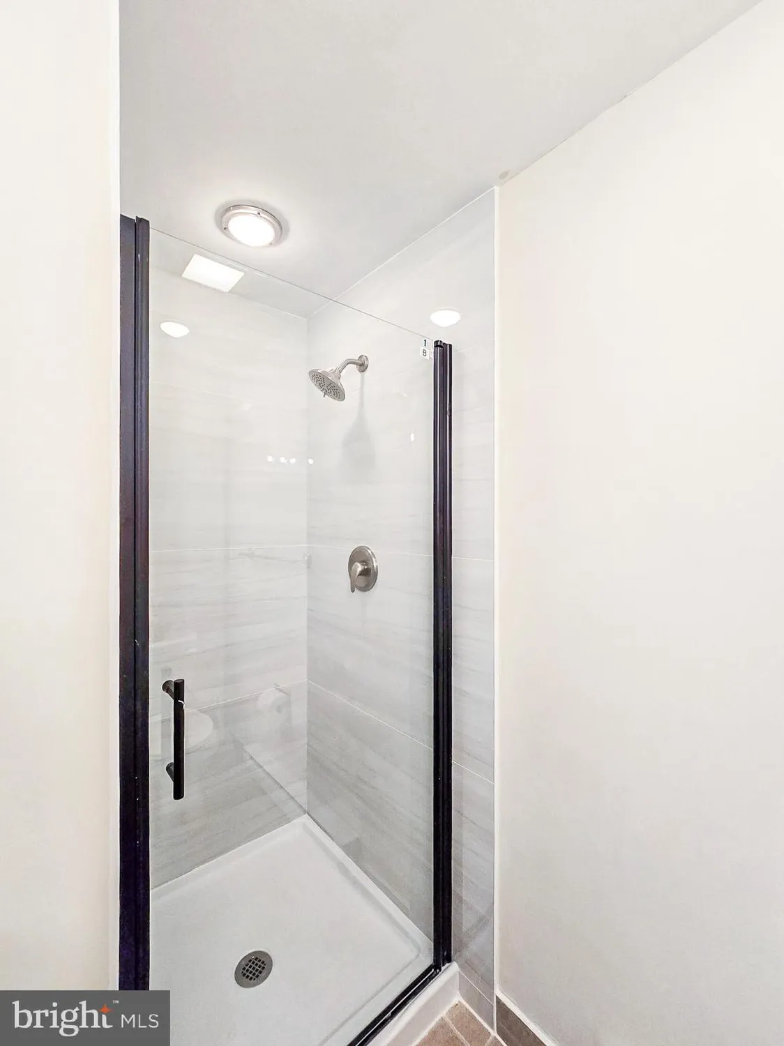 Property Slideshow image 30 of 36 | 374n new bedford ln, Monroe Township, NJ, 08831