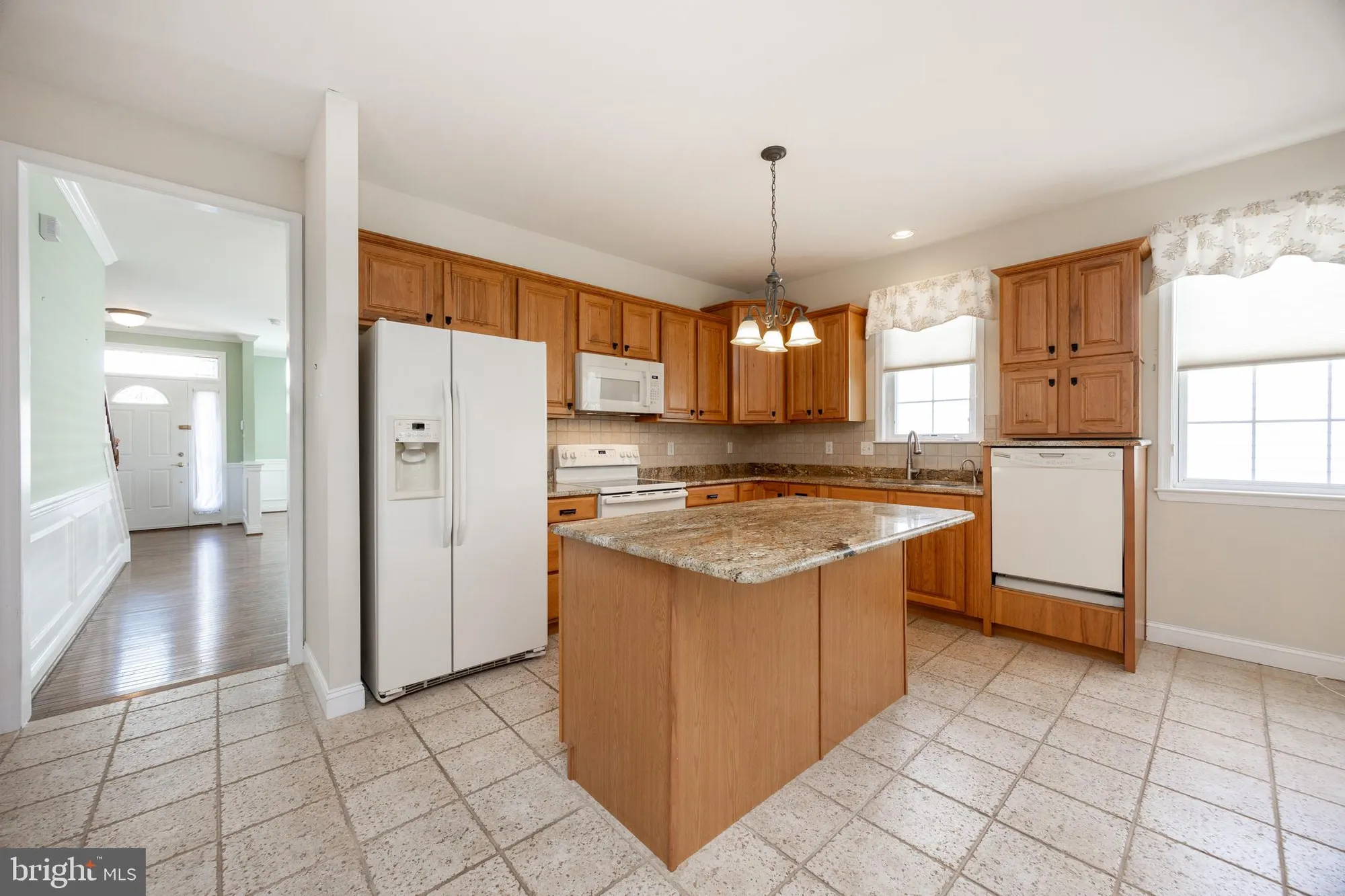 Property Slideshow image 18 of 44 | 4397 meadowridge ln, Collegeville, PA, 19426