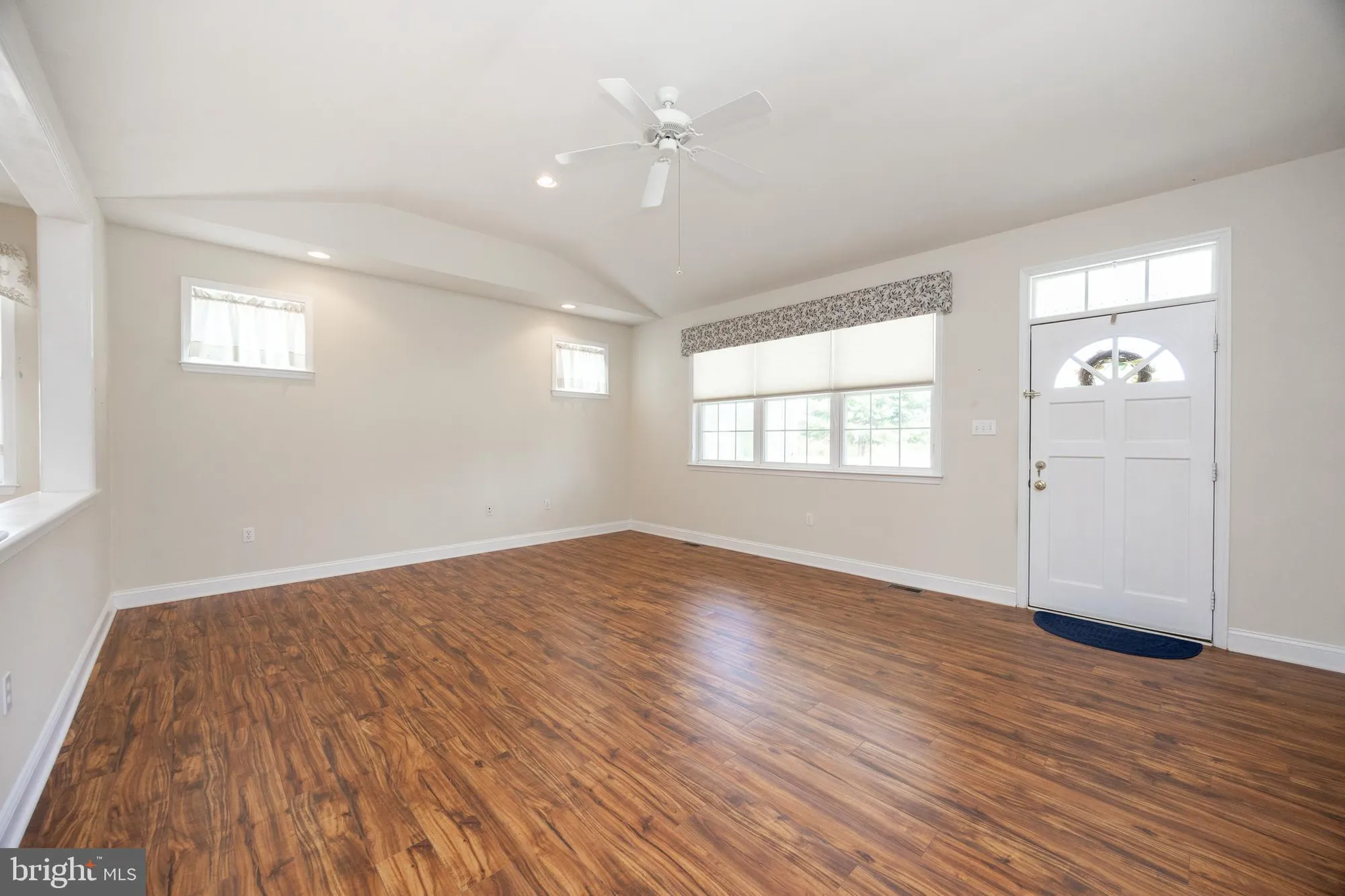 Property Slideshow image 22 of 44 | 4397 meadowridge ln, Collegeville, PA, 19426