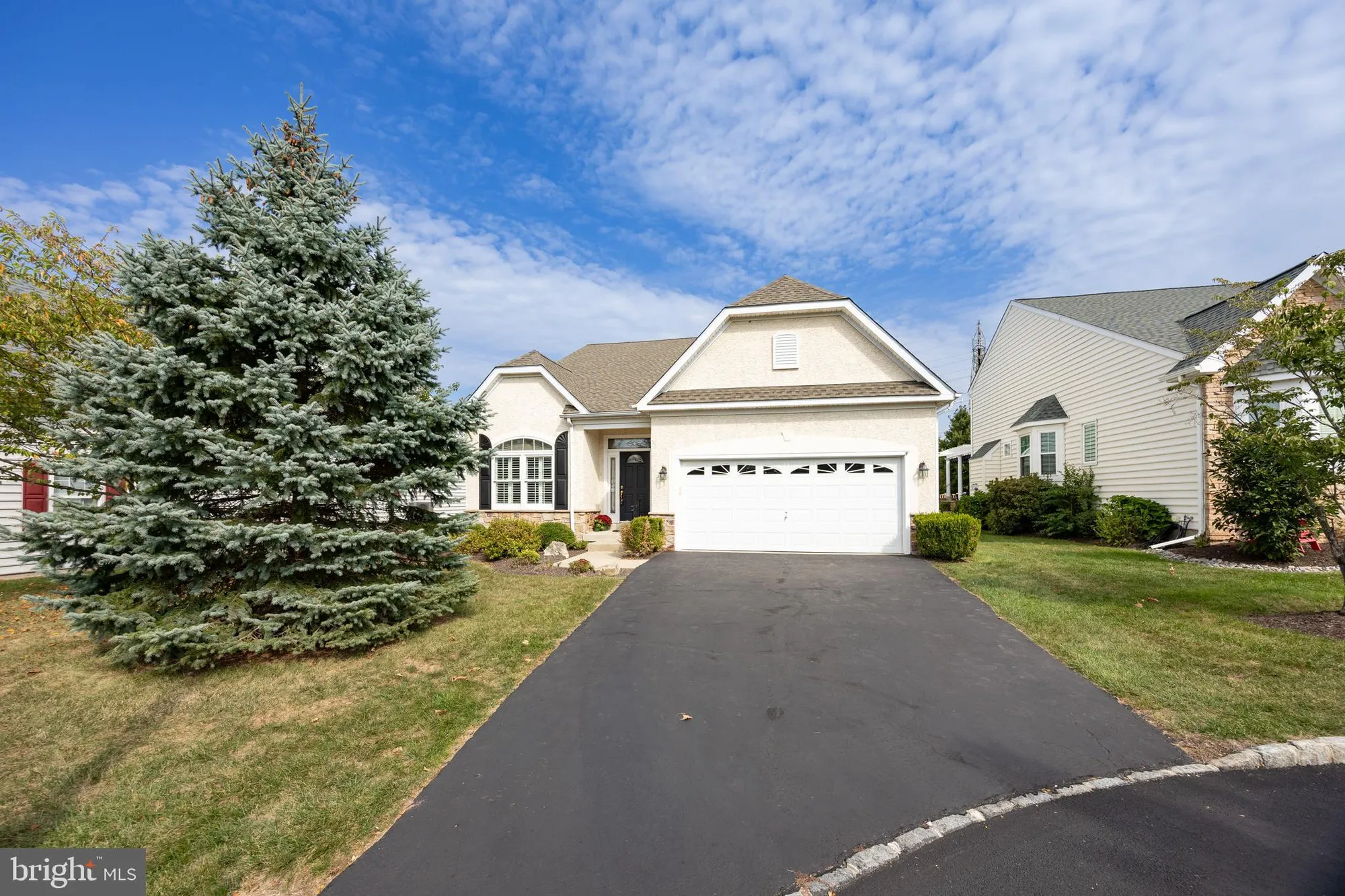 Property Slideshow image 5 of 44 | 4397 meadowridge ln, Collegeville, PA, 19426