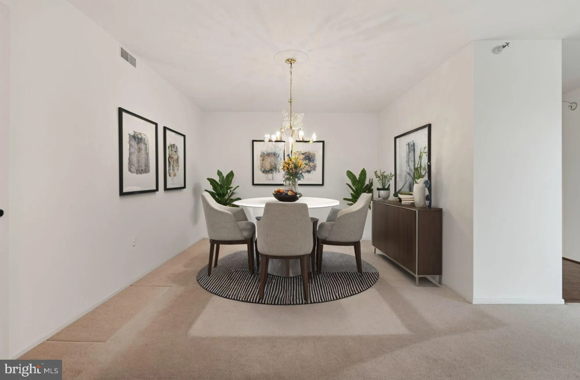 Property Slideshow image 13 of 27 | 15115 interlachen dr 3-815, Silver Spring, MD, 20906