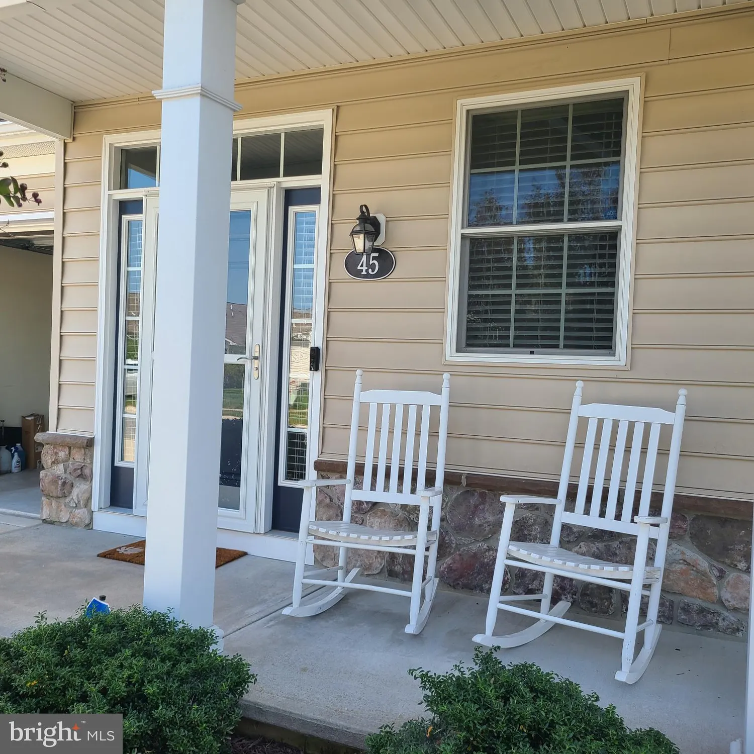 Property Slideshow image 3 of 44 | 45 harcrest ct, Dover, DE, 19901