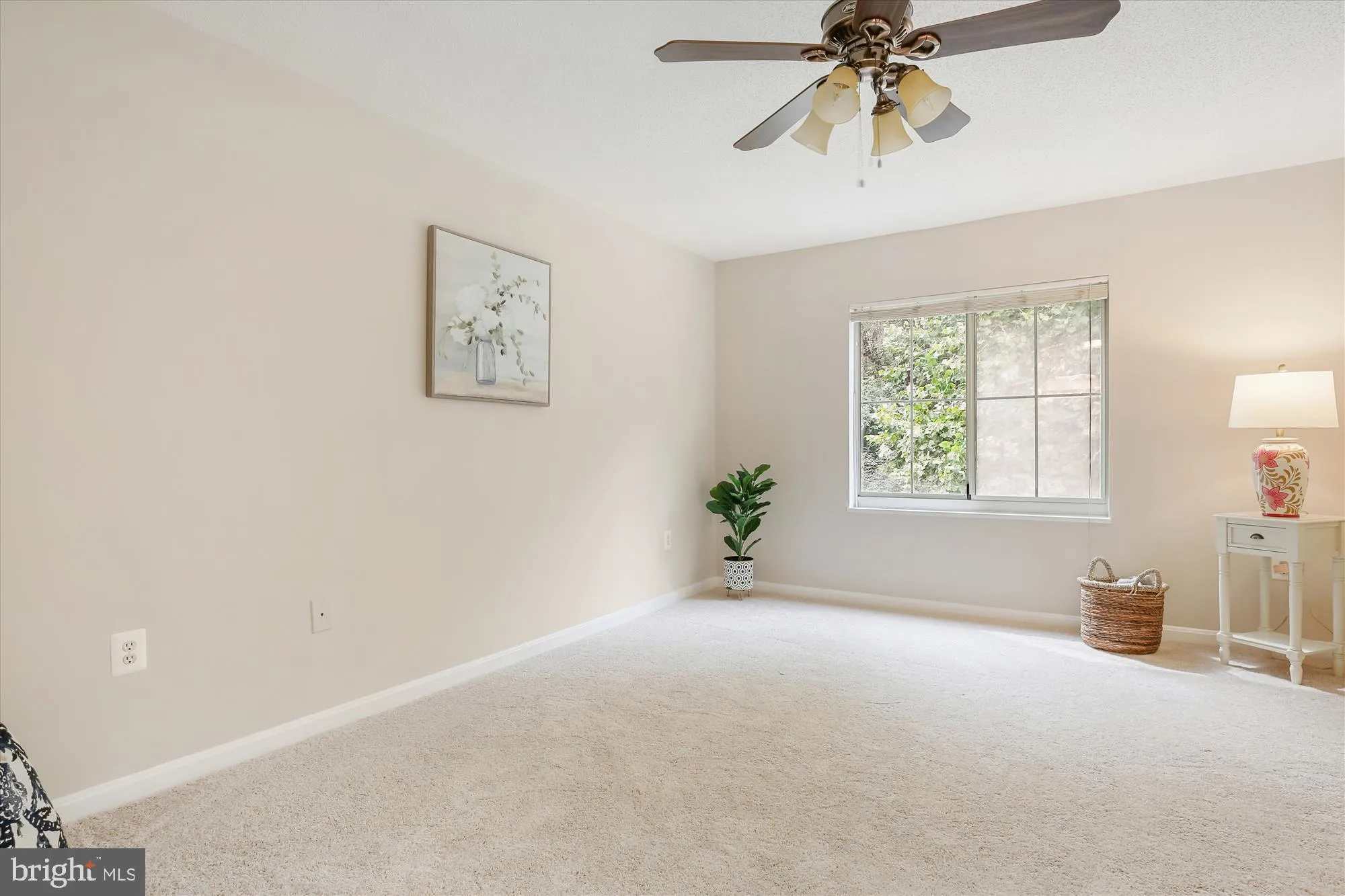 Property Slideshow image 15 of 39 | 14809 pennfield cir 315, Silver Spring, MD, 20906