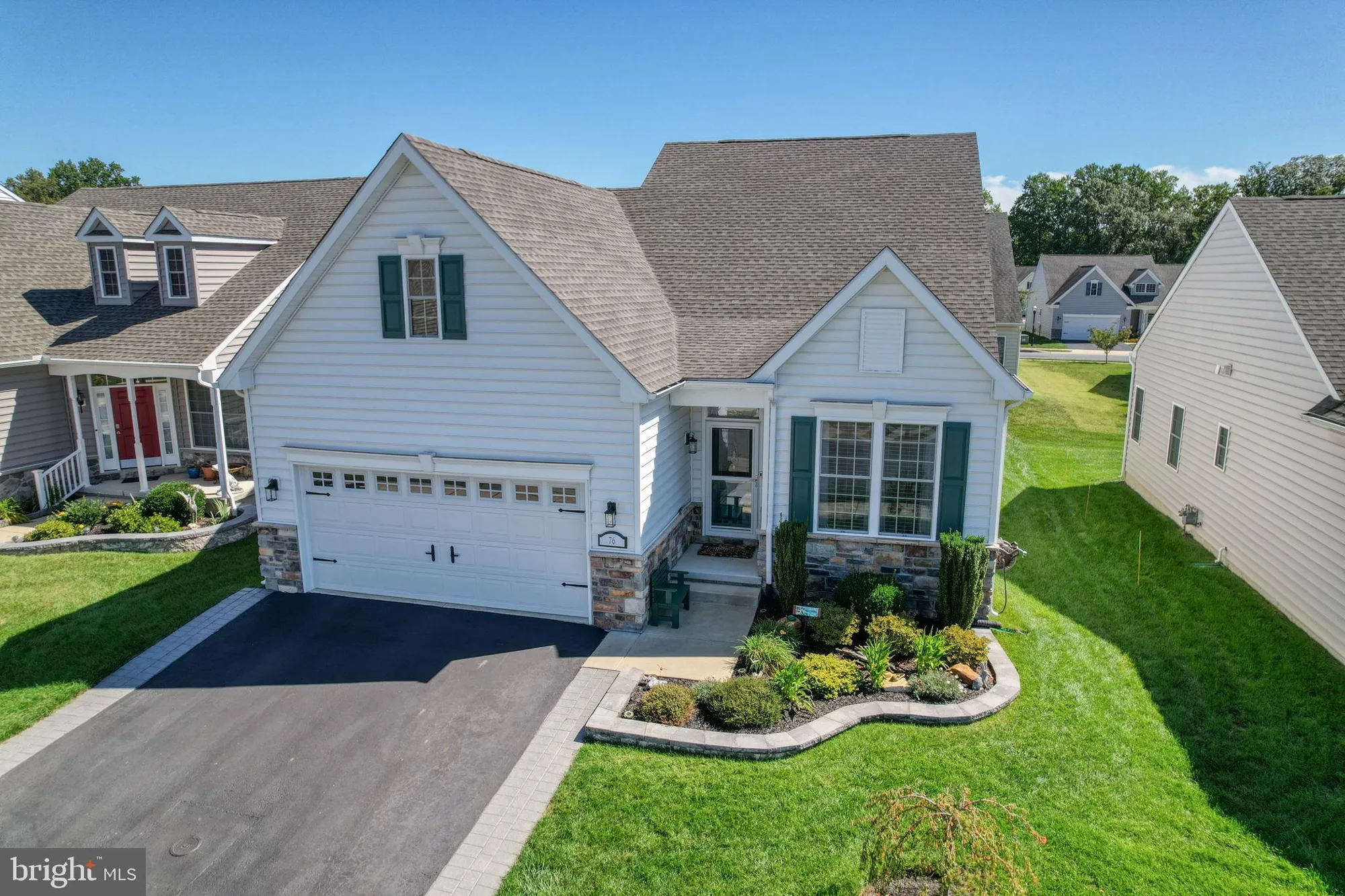Property Slideshow image 4 of 48 | 76 volpe way, Smyrna, DE, 19977