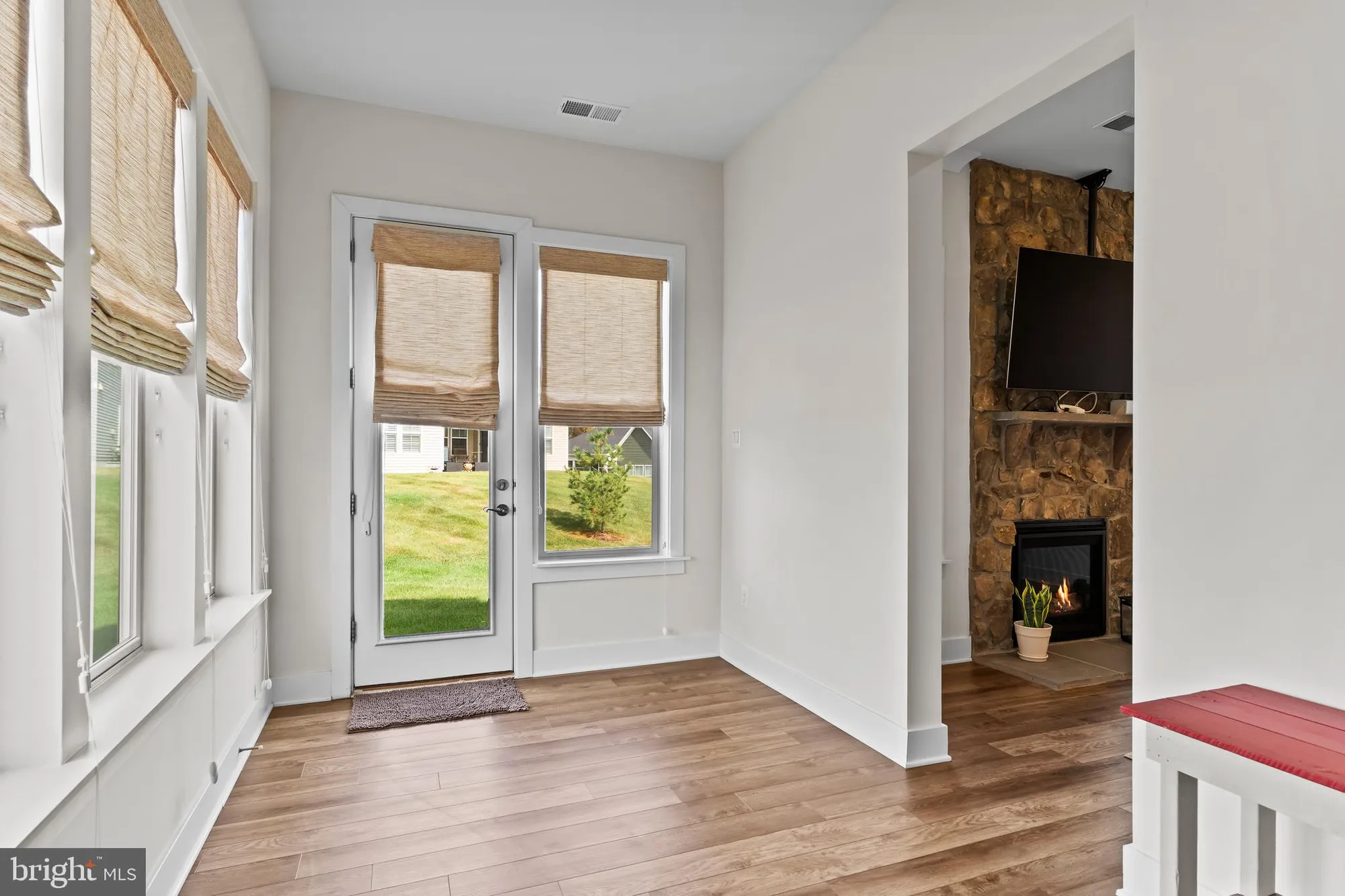 Property Slideshow image 12 of 34 | 33 rolling hills way, Gettysburg, PA, 17325