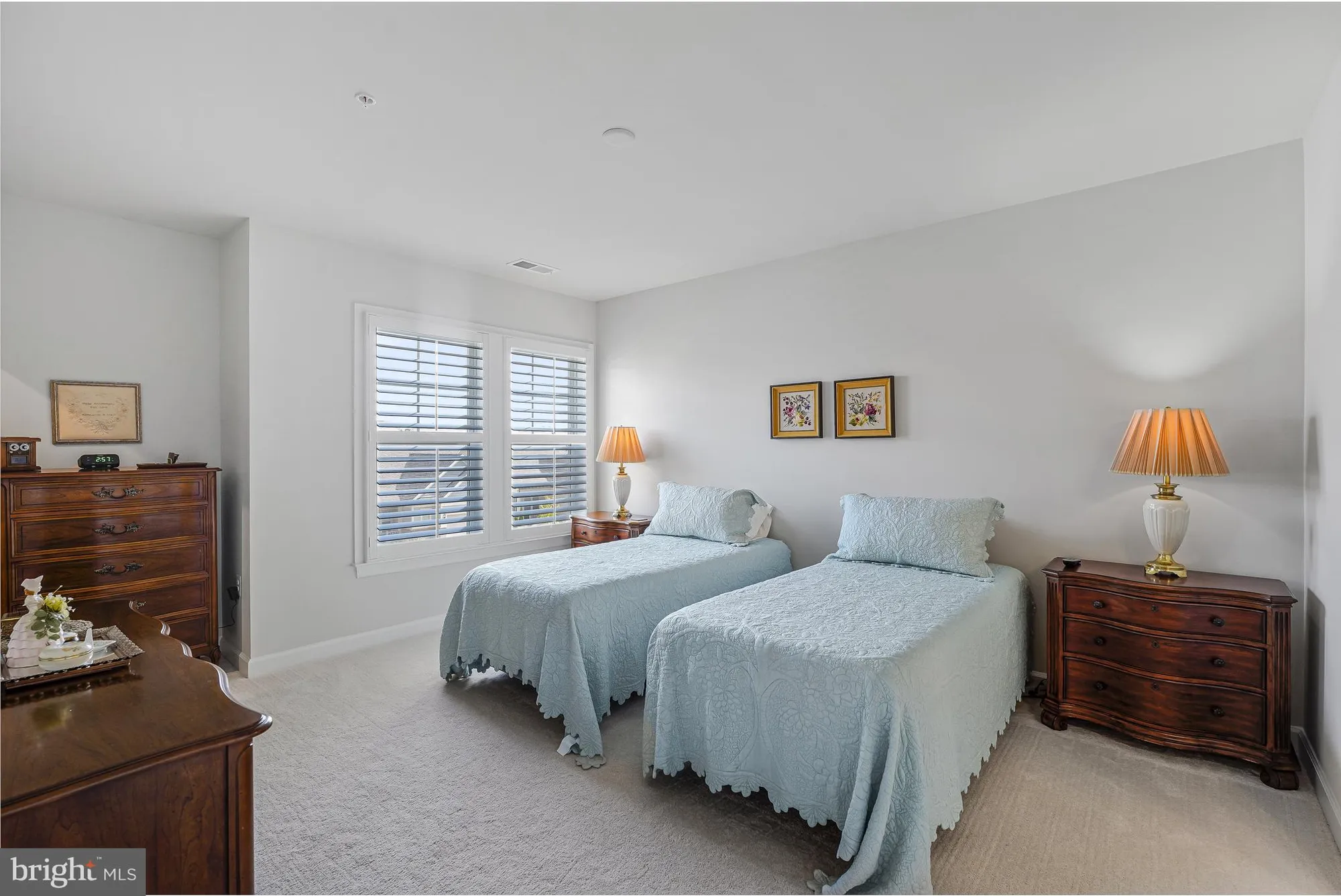 Property Slideshow image 20 of 27 | 21914 hawksbill high cir unit 304, Sterling, VA, 20164