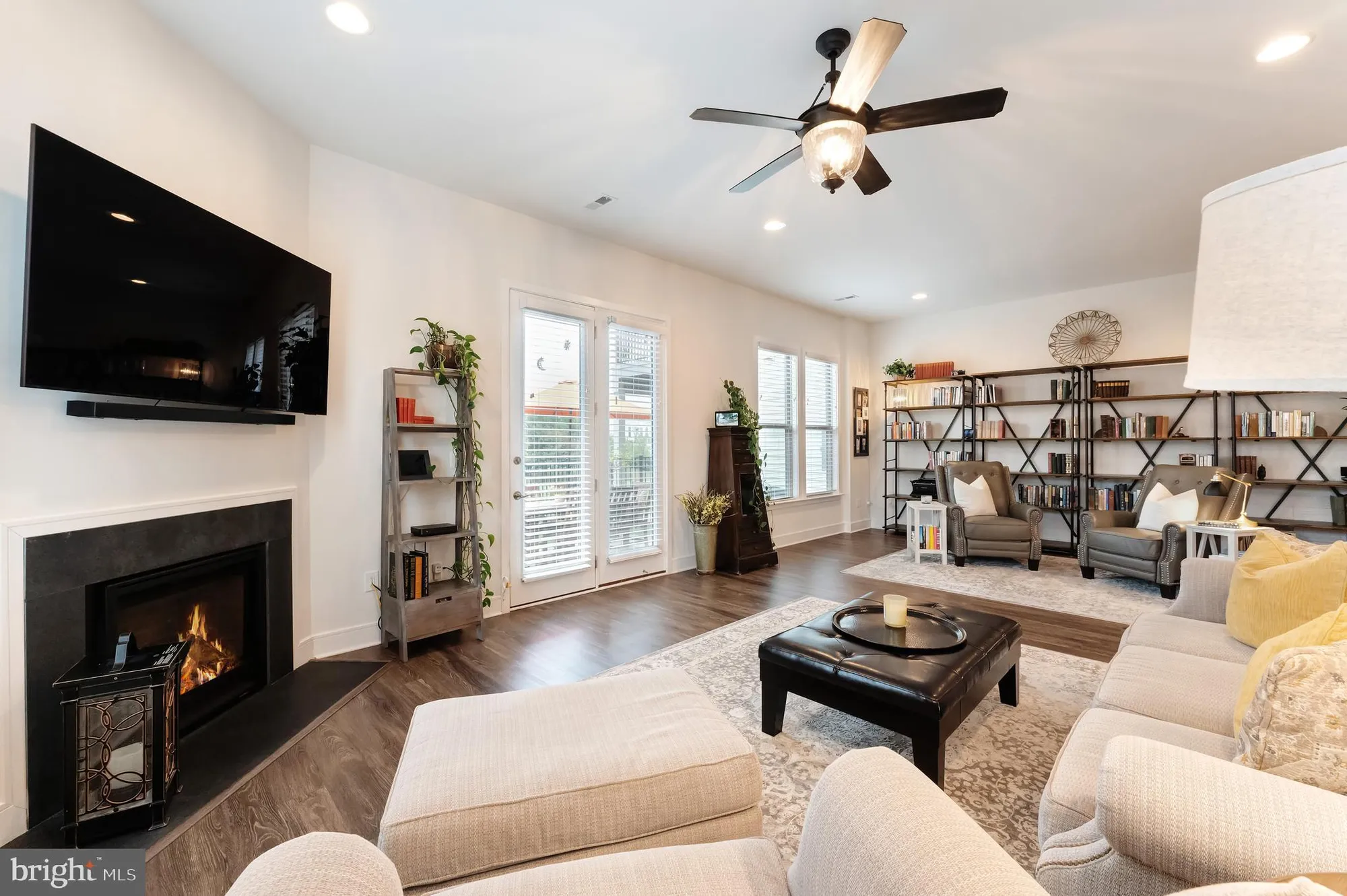 Property Slideshow image 12 of 51 | 42788 macbeth ter, Ashburn, VA, 20148