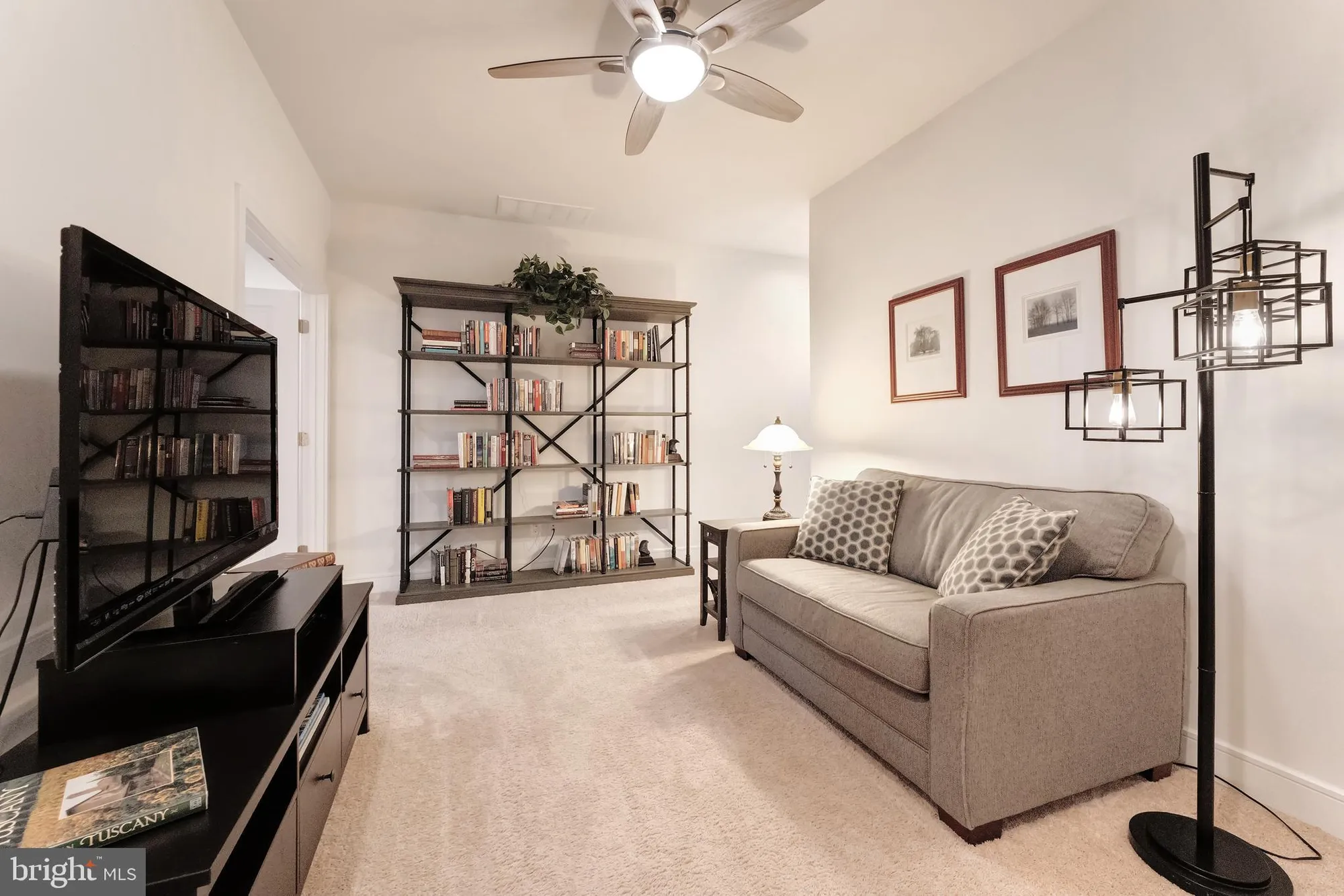 Property Slideshow image 22 of 51 | 42788 macbeth ter, Ashburn, VA, 20148