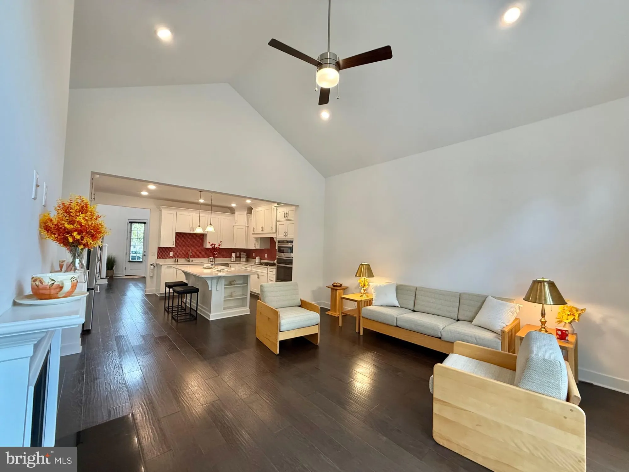 Property Slideshow image 9 of 35 | 4 dogleg ln, Lawrenceville, NJ, 08648