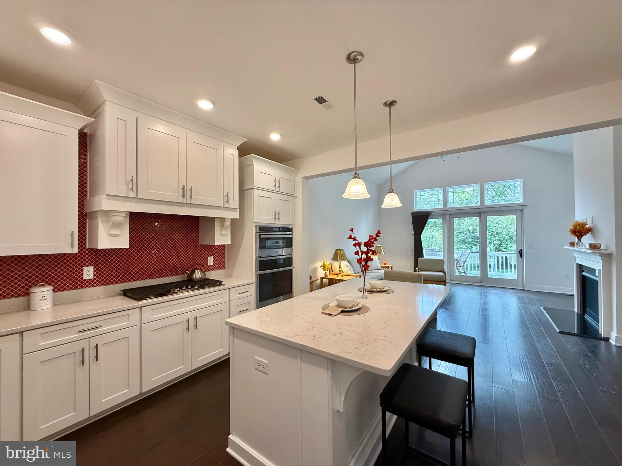 Property Slideshow image 7 of 35 | 4 dogleg ln, Lawrenceville, NJ, 08648