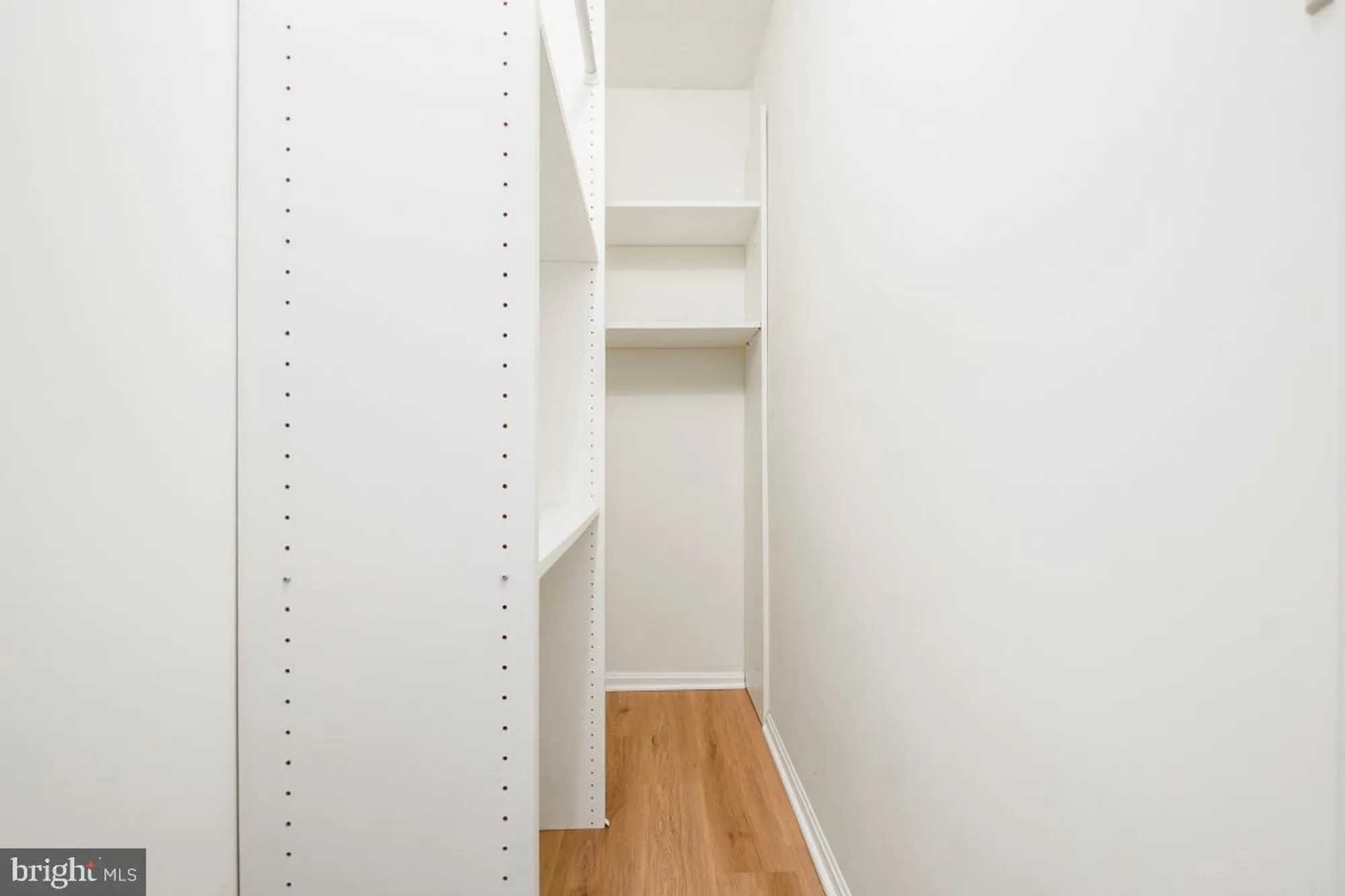 Property Slideshow image 9 of 35 | 15107 interlachen dr 2-321, Silver Spring, MD, 20906