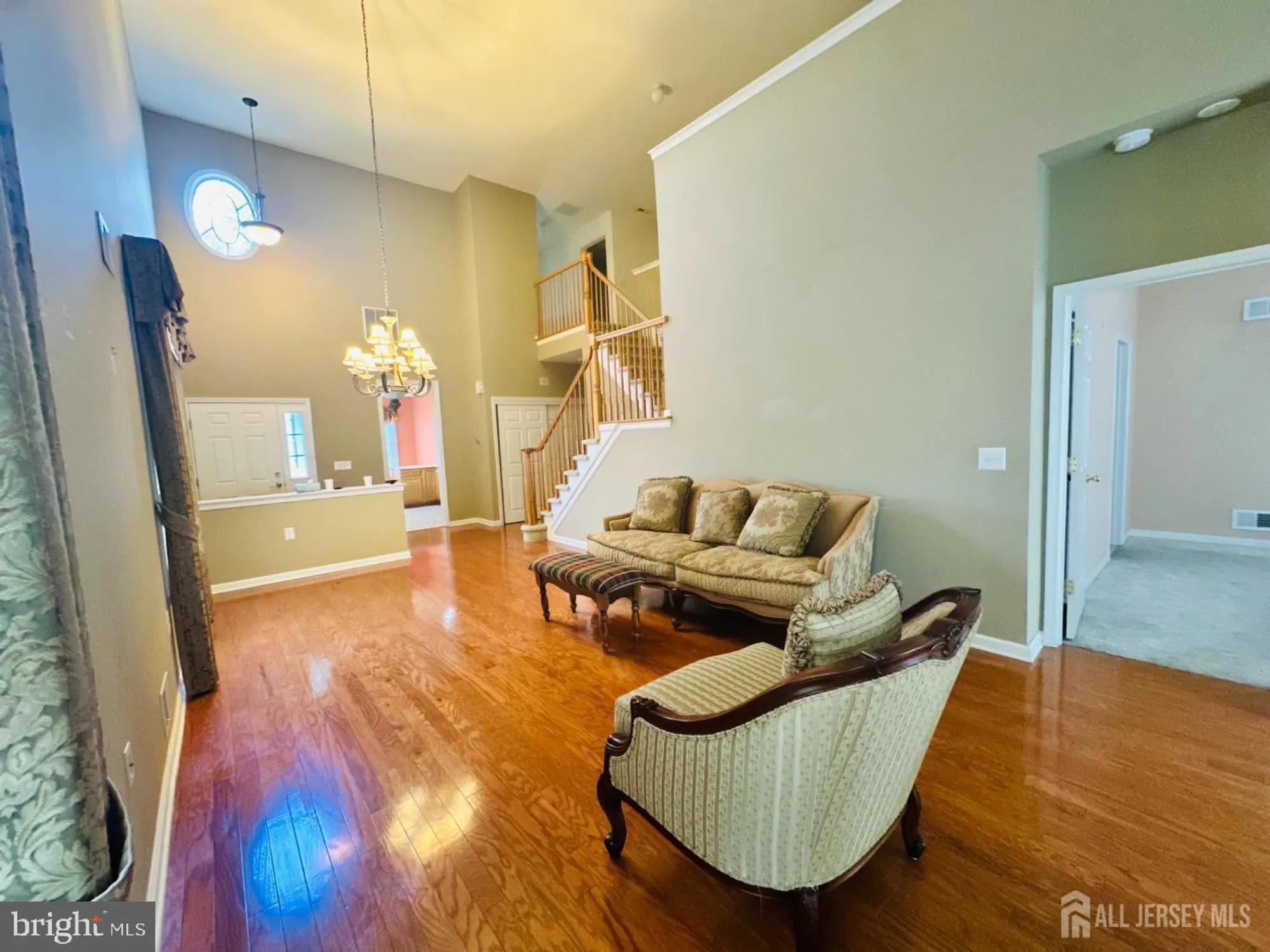 Property Slideshow image 6 of 19 | 1 silcox pl, Somerset, NJ, 08873