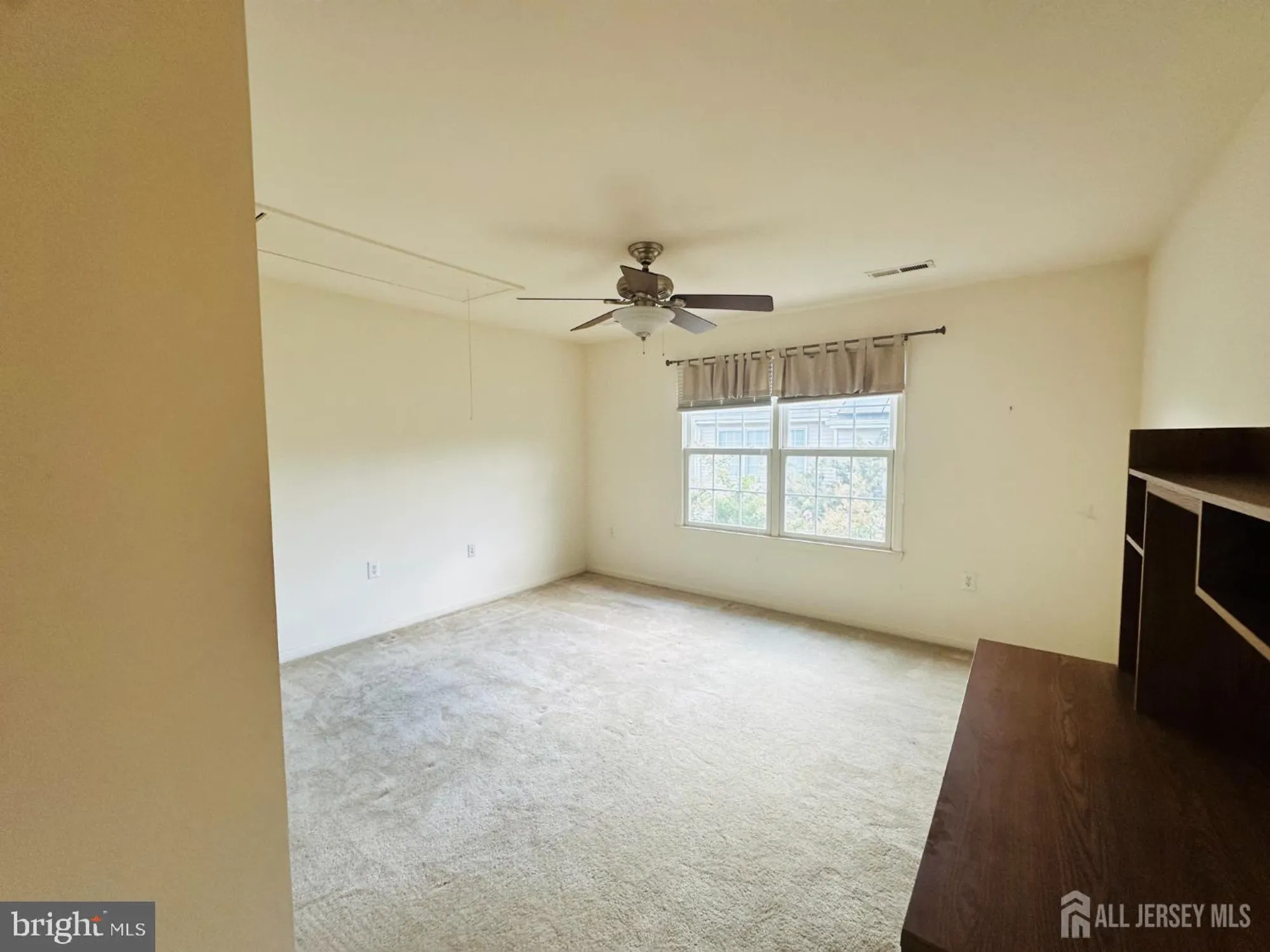 Property Slideshow image 11 of 19 | 1 silcox pl, Somerset, NJ, 08873