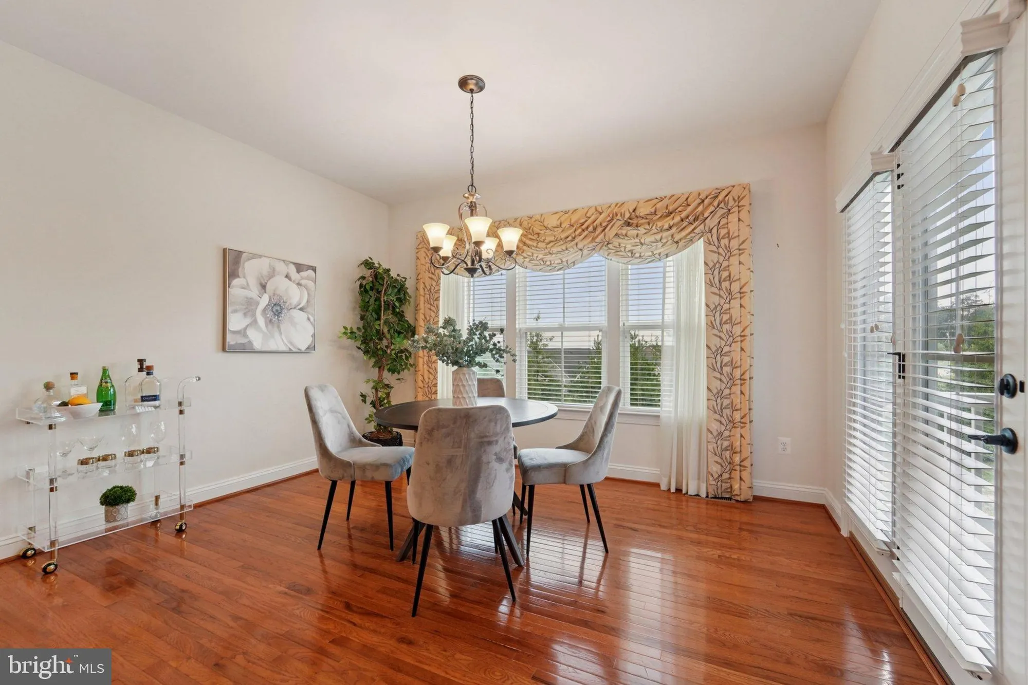 Property Slideshow image 11 of 67 | 1508 orchard grass ct, Odenton, MD, 21113