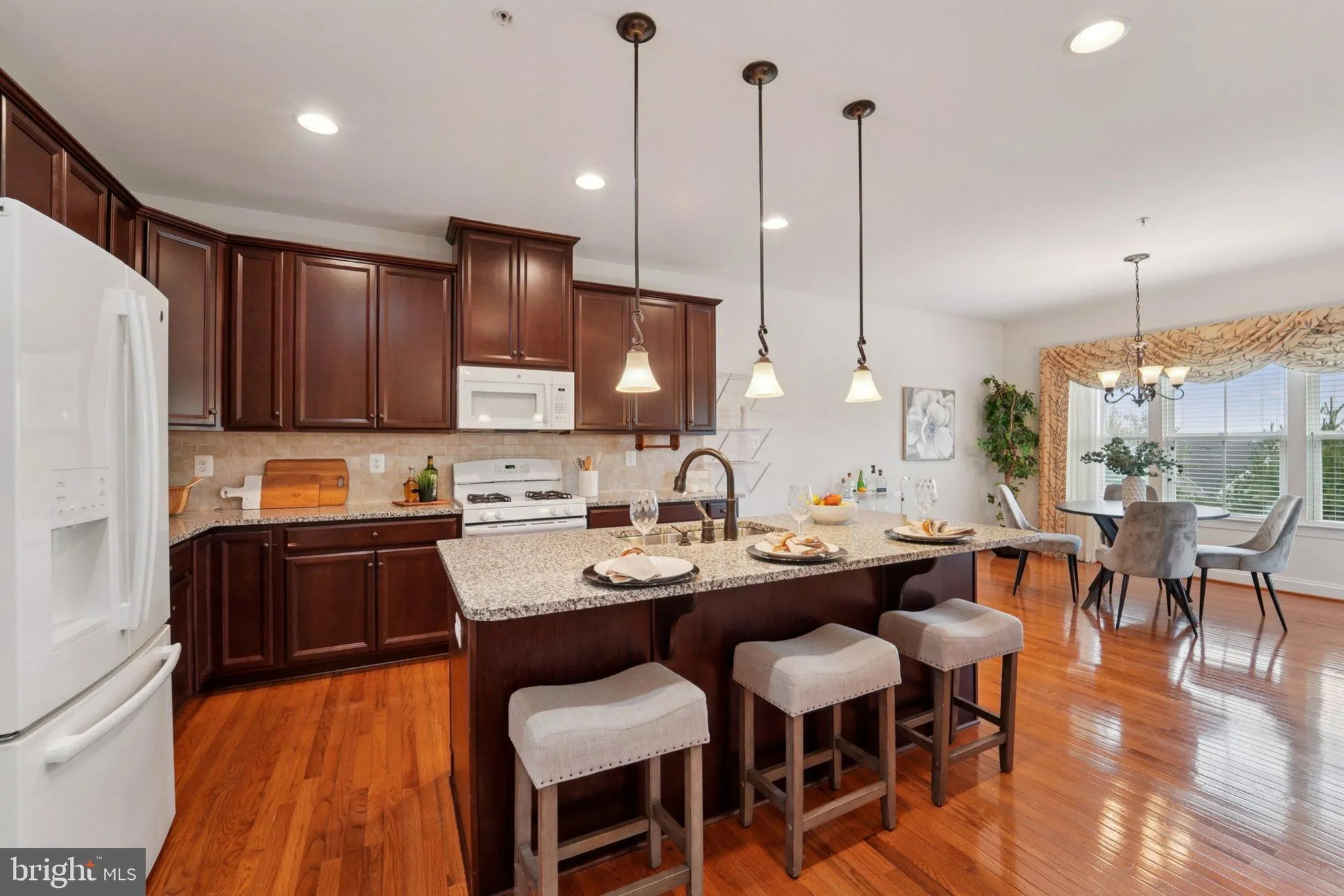 Property Slideshow image 14 of 67 | 1508 orchard grass ct, Odenton, MD, 21113