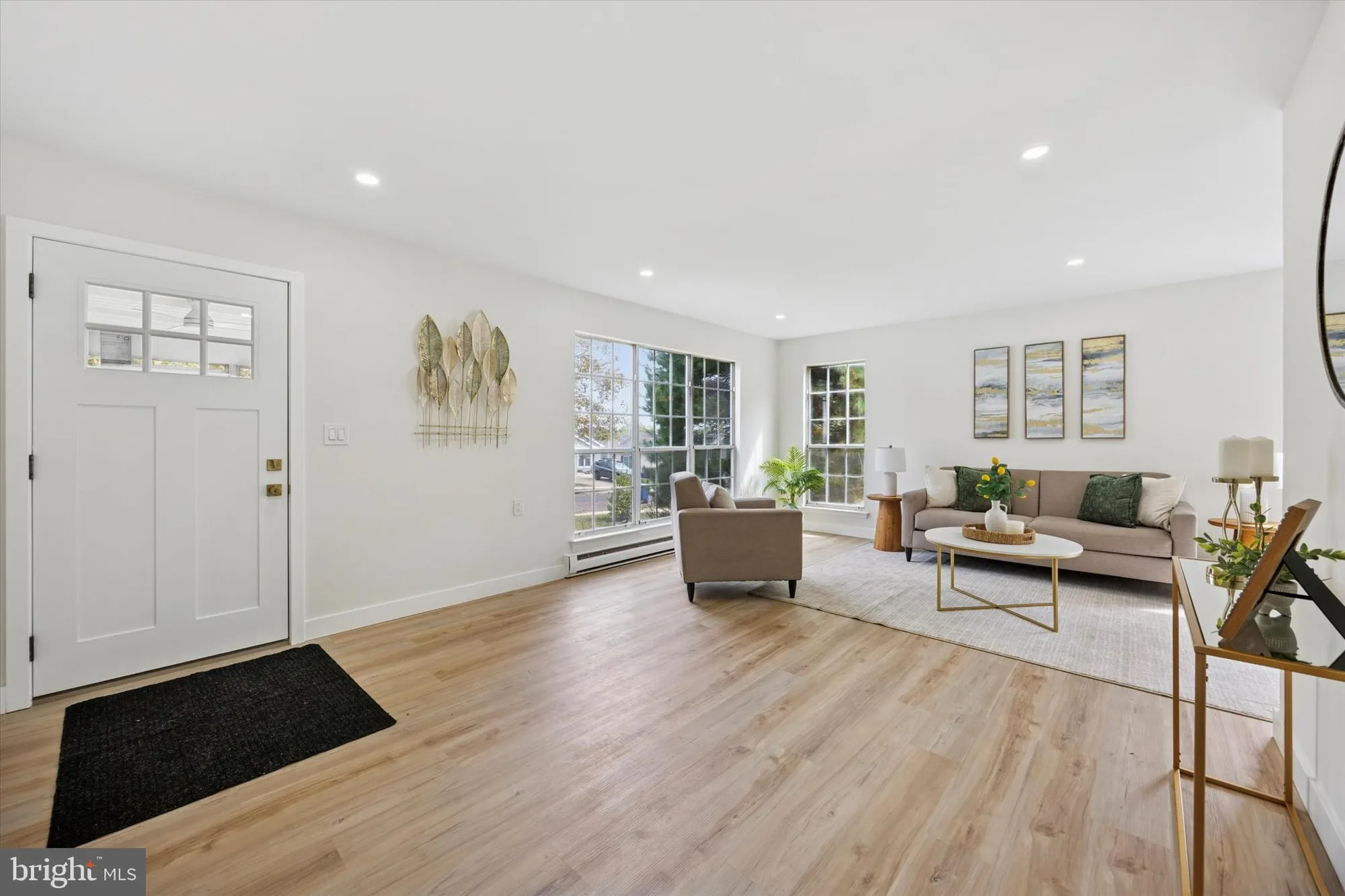 Property Slideshow image 4 of 23 | 114 gramercy pl, Southampton, NJ, 08088