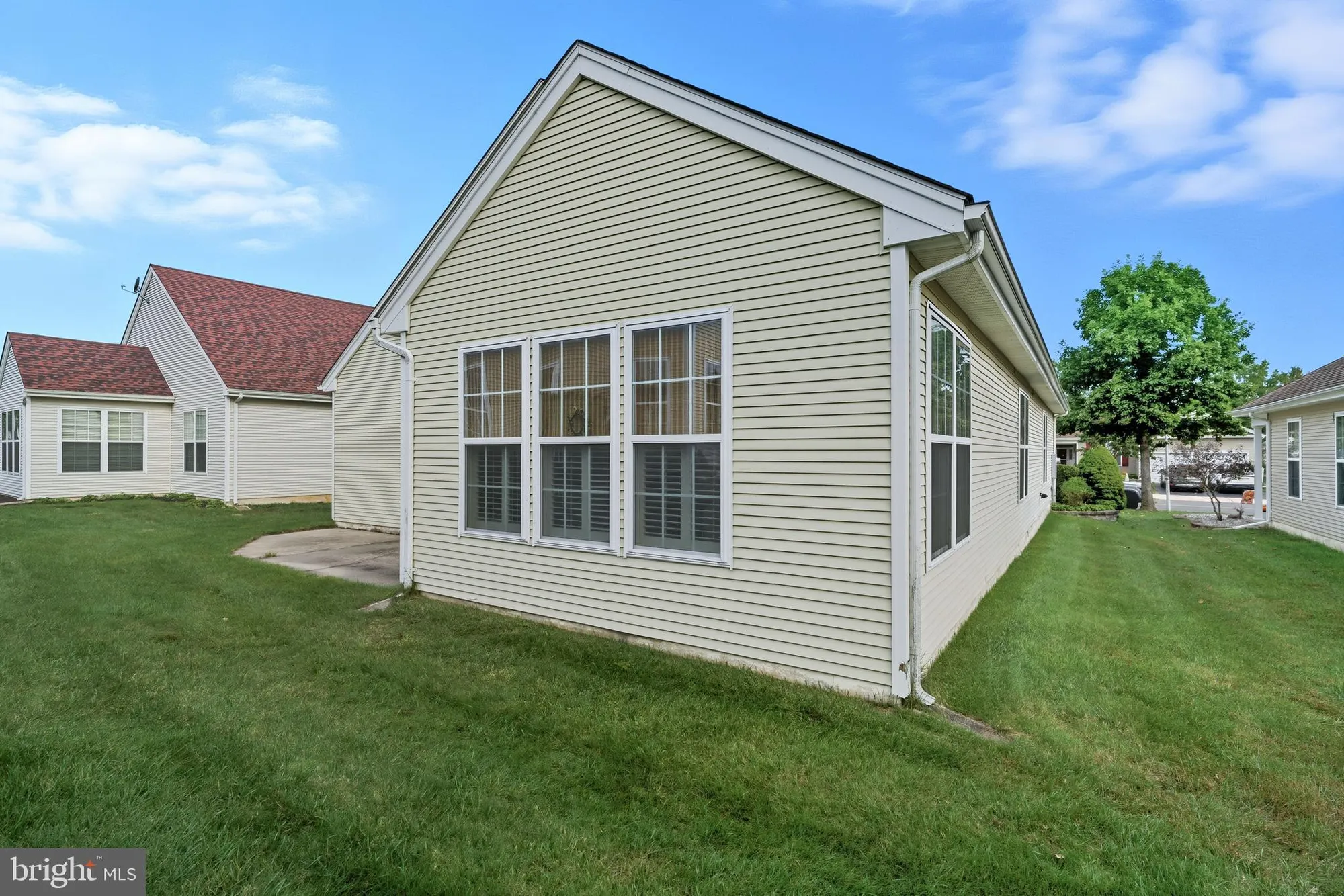 Property Slideshow image 4 of 50 | 224 mirage blvd, Barnegat, NJ, 08005