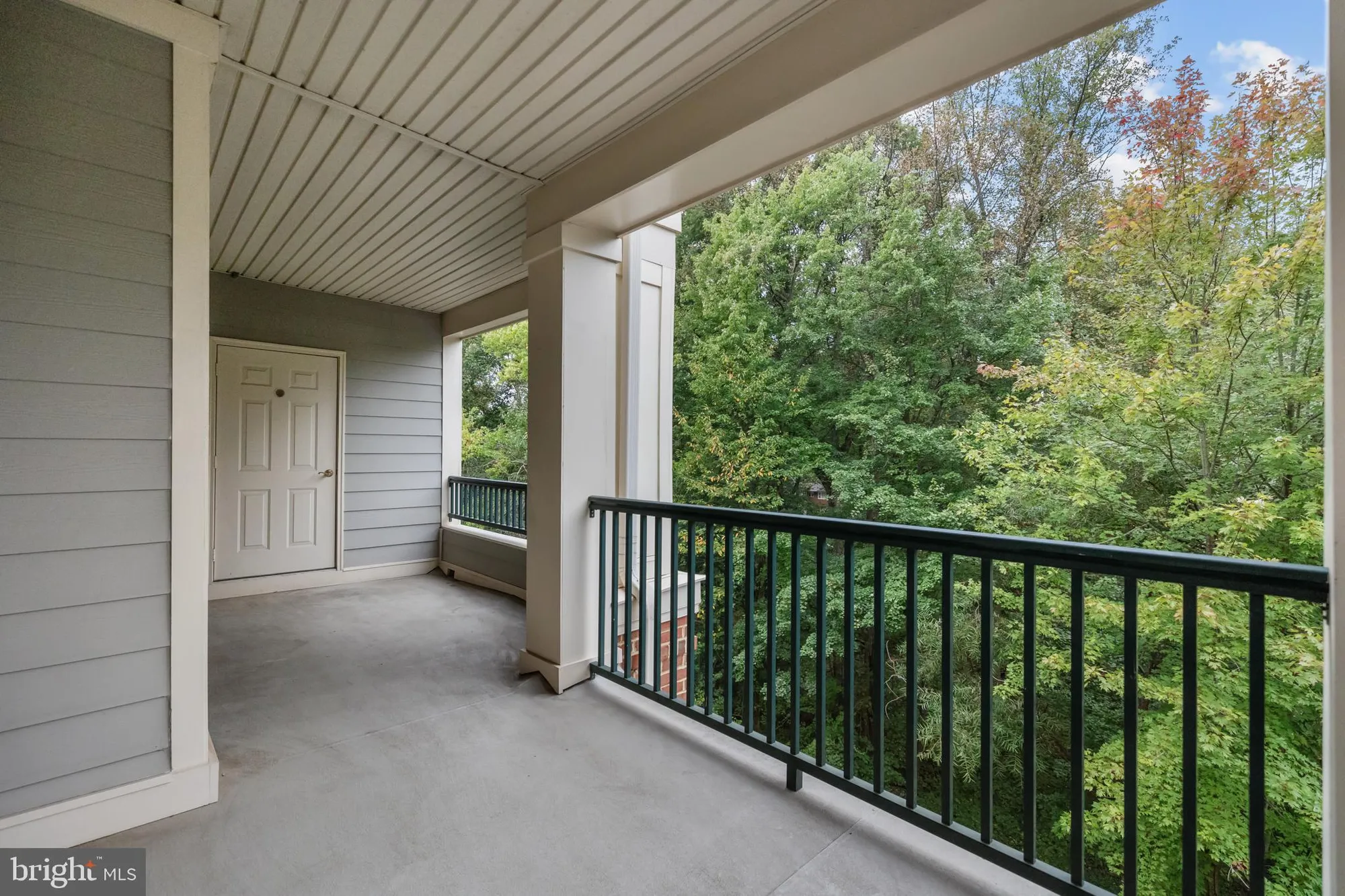 Property Slideshow image 36 of 43 | 2905 saintsbury plz 315, Fairfax, VA, 22031