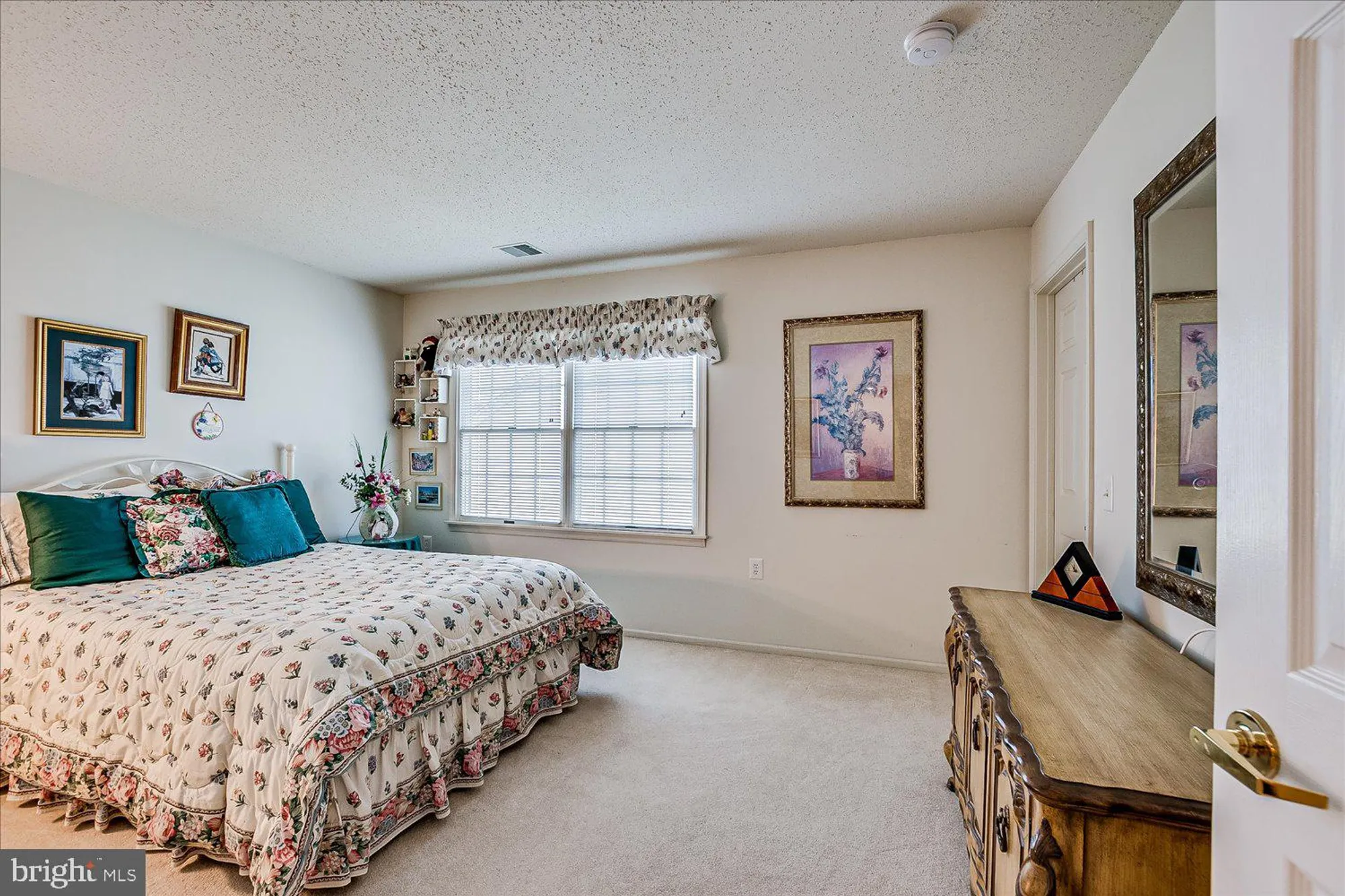 Property Slideshow image 38 of 50 | 136 birmingham ln, Monroe Township, NJ, 08831