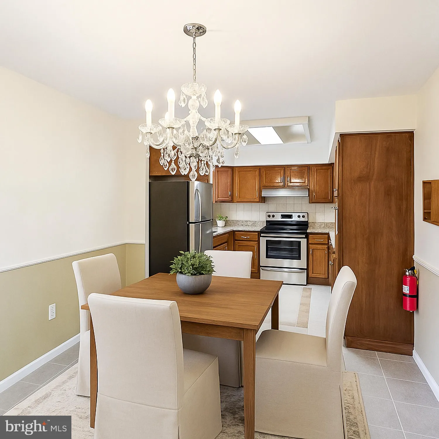 Property Slideshow image 12 of 36 | 374n new bedford ln, Monroe Township, NJ, 08831