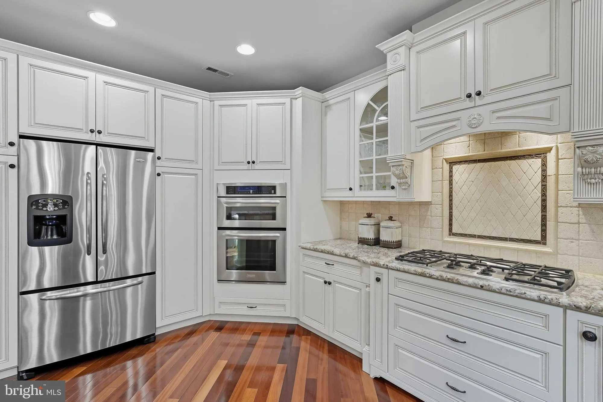 Property Slideshow image 13 of 36 | 95 rittenhouse cir, Newtown, PA, 18940