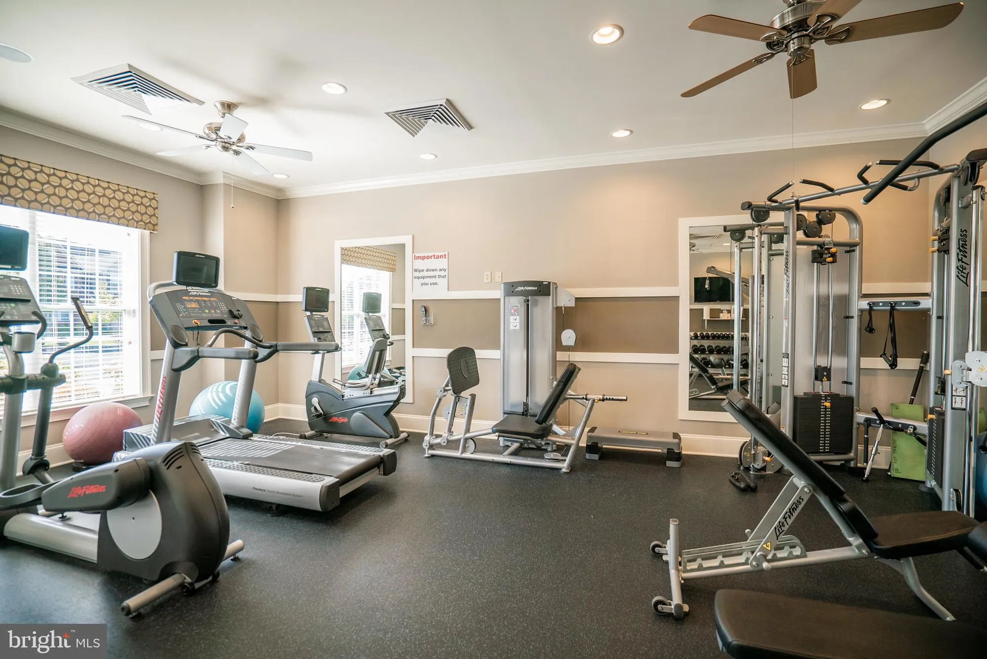 Property Slideshow image 32 of 36 | 95 rittenhouse cir, Newtown, PA, 18940