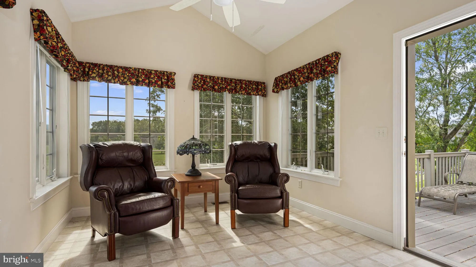 Property Slideshow image 23 of 46 | 44 winterberry ln, Womelsdorf, PA, 19567