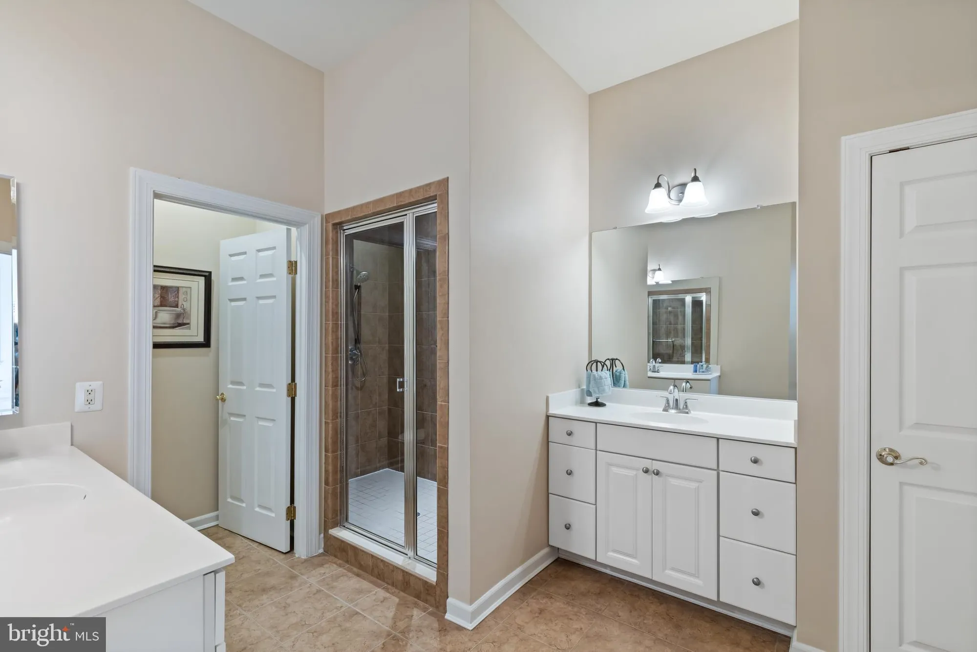 Property Slideshow image 18 of 28 | 8325 meadowsweet rd # 8325, Baltimore, MD, 21208