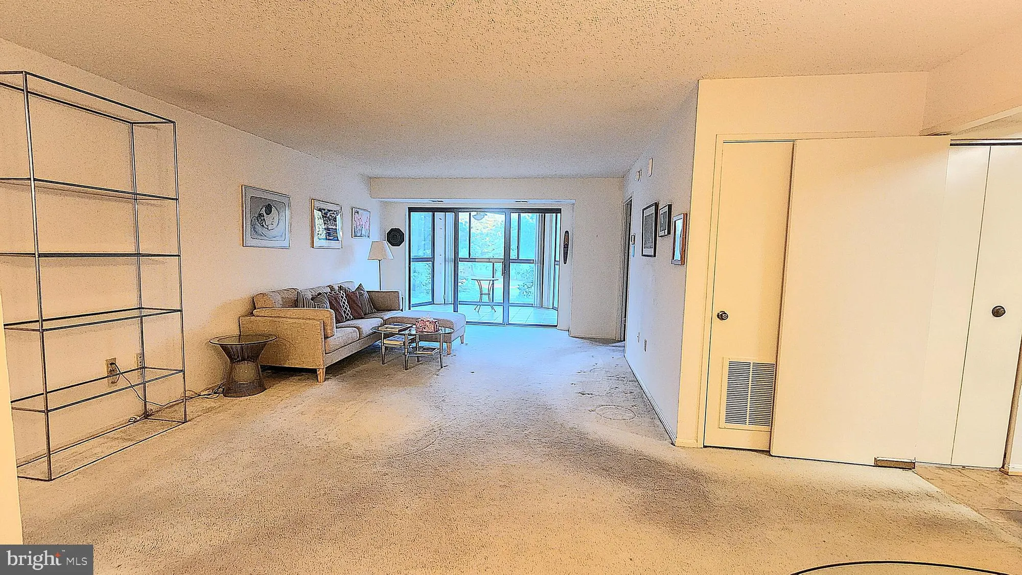 Property Slideshow image 19 of 37 | 15101 interlachen dr 1-315, Silver Spring, MD, 20906