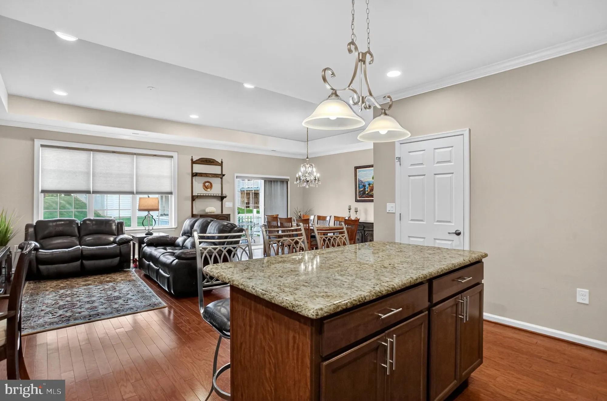 Property Slideshow image 11 of 30 | 2680 iris ln, Philadelphia, PA, 19116