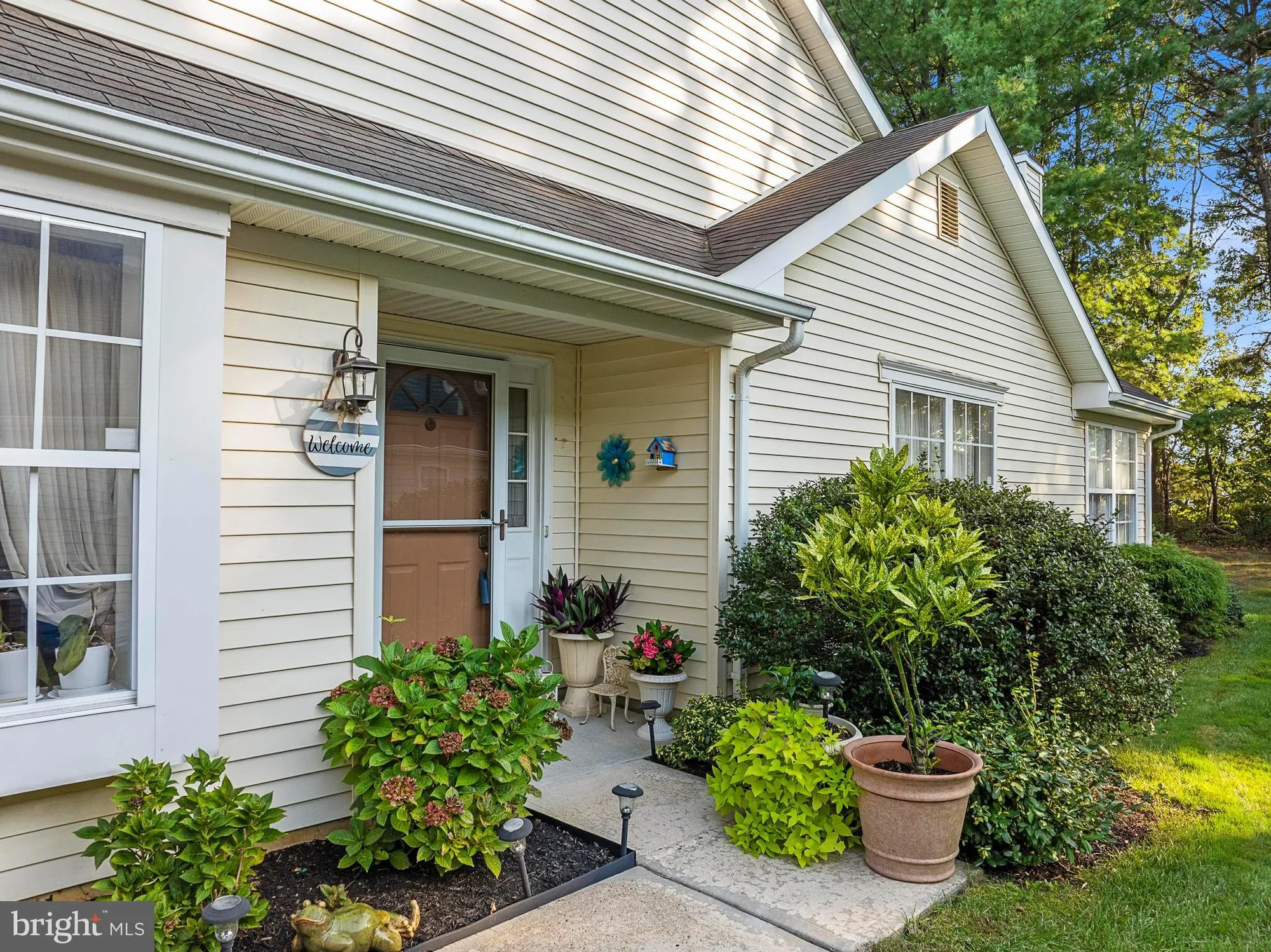 Property Slideshow image 1 of 39 | 14 skylark ln, Lakewood, NJ, 08701