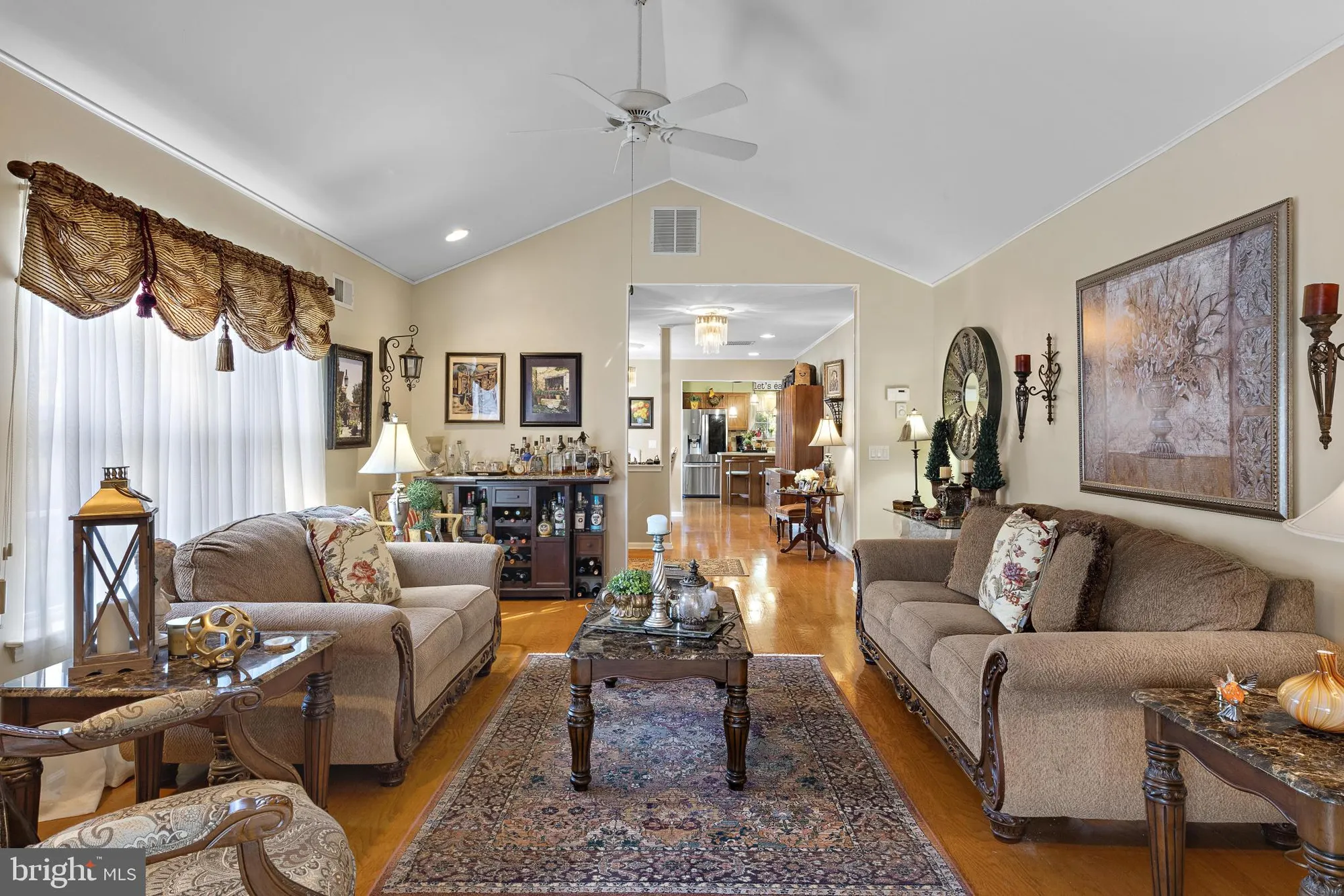 Property Slideshow image 8 of 39 | 14 skylark ln, Lakewood, NJ, 08701