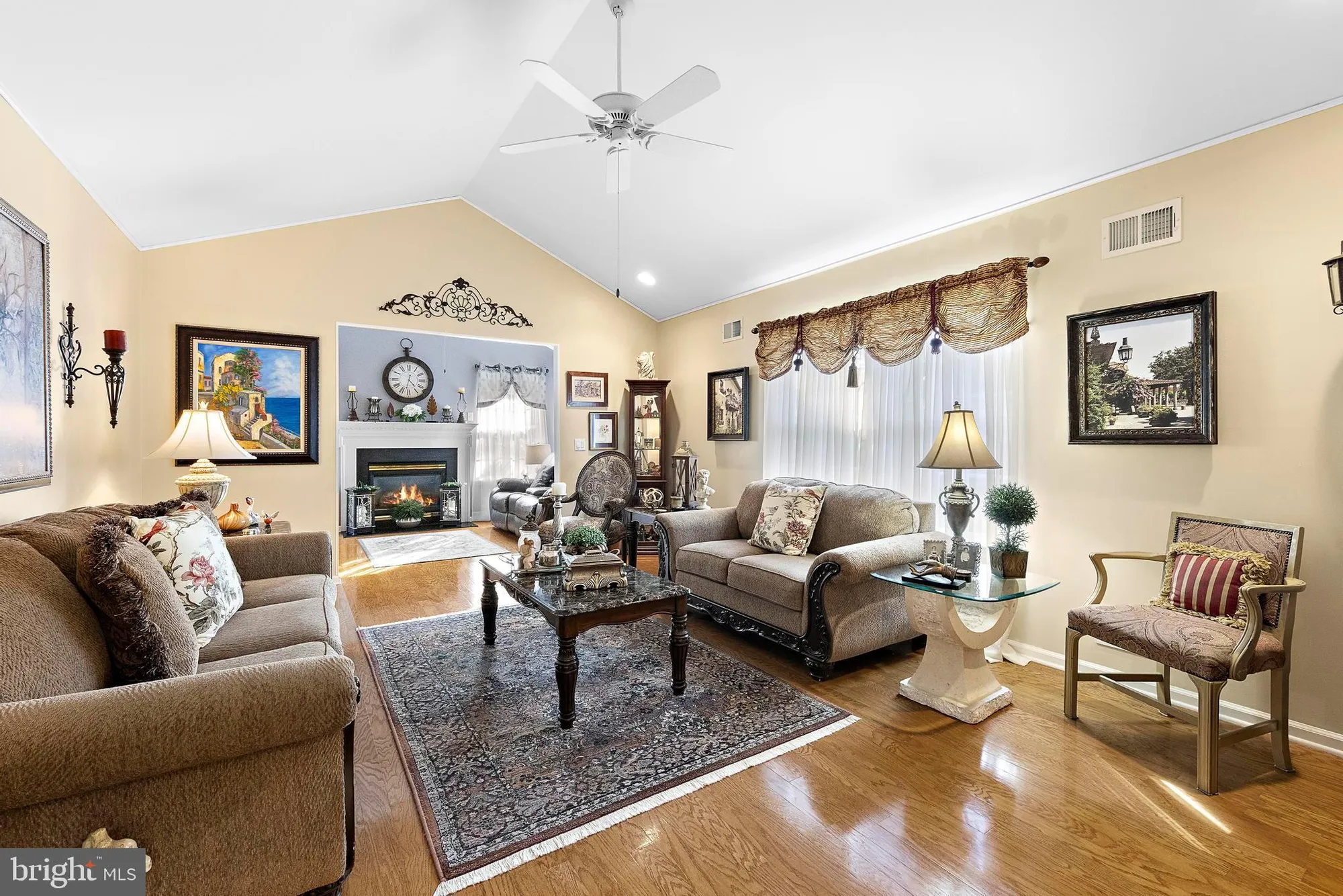Property Slideshow image 5 of 39 | 14 skylark ln, Lakewood, NJ, 08701
