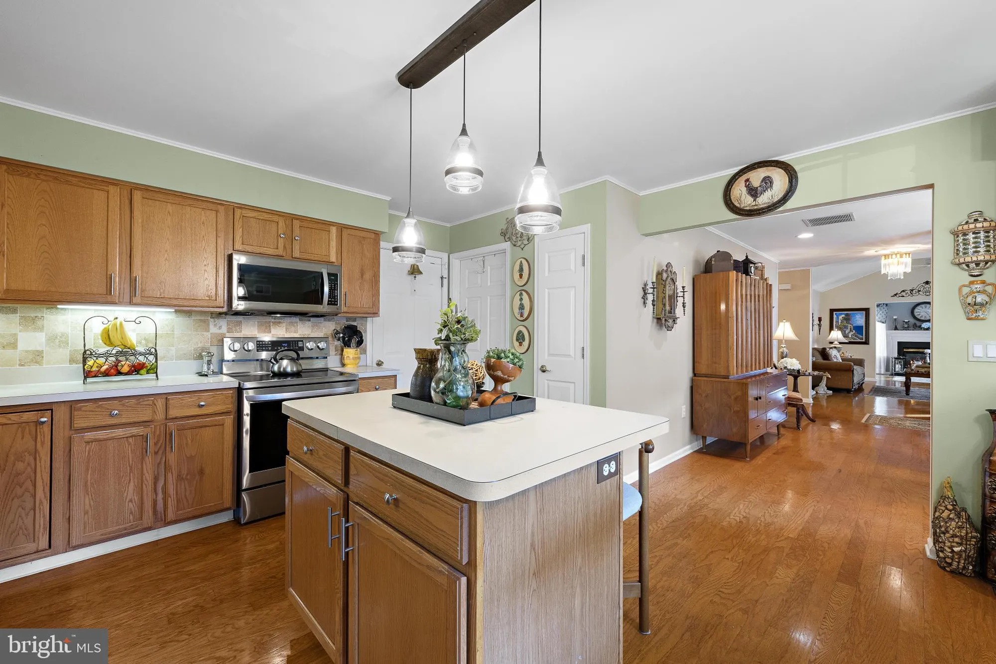 Property Slideshow image 22 of 39 | 14 skylark ln, Lakewood, NJ, 08701