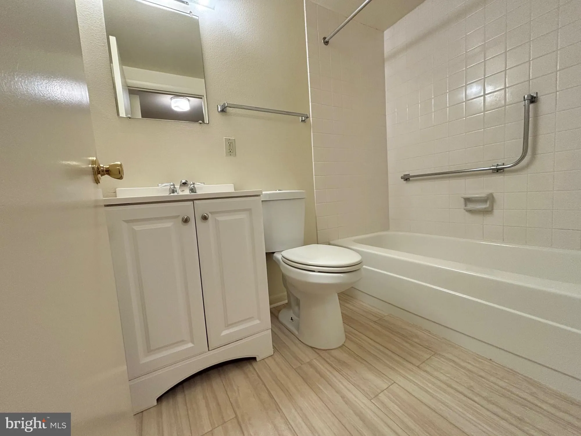 Property Slideshow image 10 of 10 | 3322 chiswick ct 61-1g, Silver Spring, MD, 20906