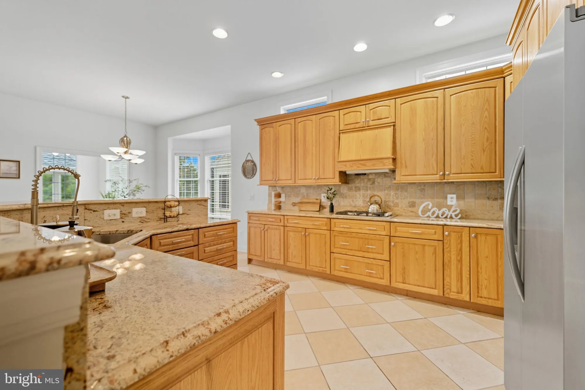 Property Slideshow image 13 of 57 | 15691 alderbrook dr, Haymarket, VA, 20169