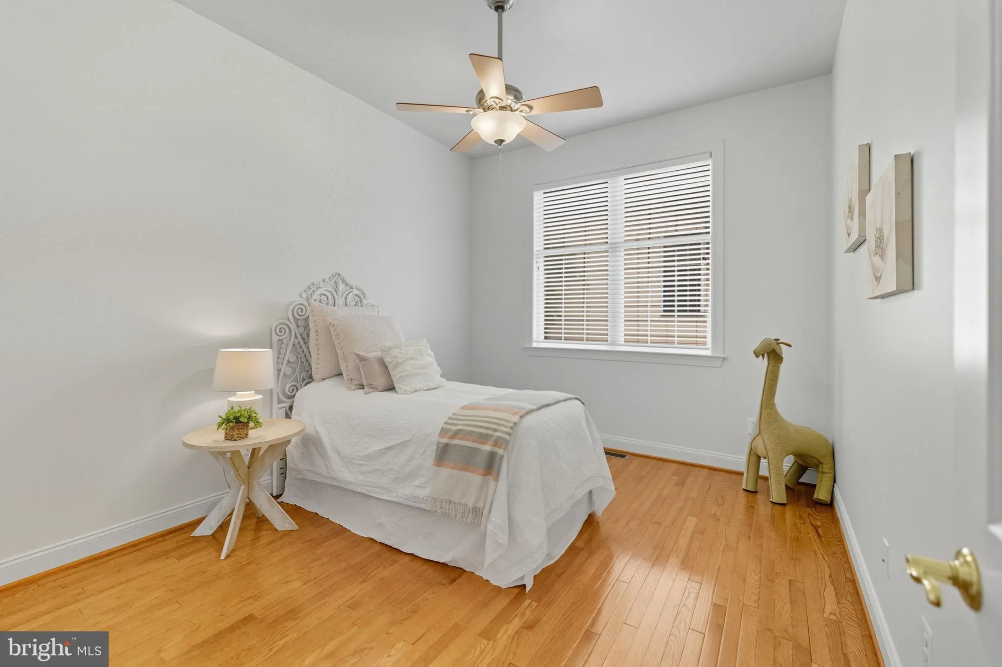 Property Slideshow image 30 of 57 | 15691 alderbrook dr, Haymarket, VA, 20169