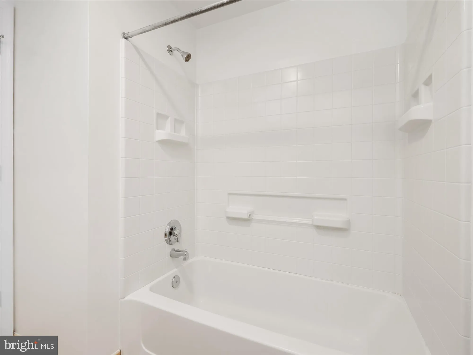 Property Slideshow image 18 of 27 | 940 astern way unit 604, Annapolis, MD, 21401