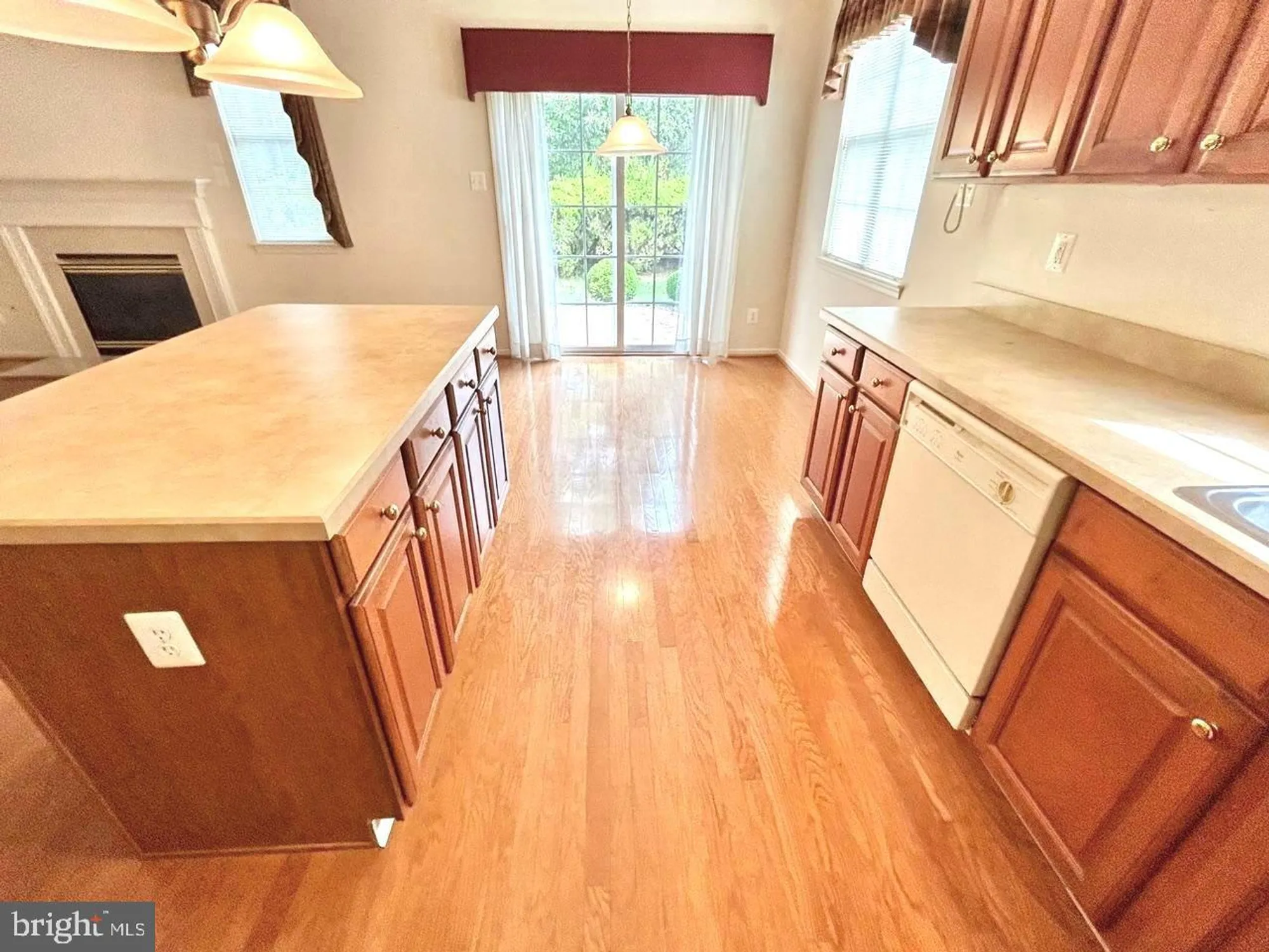 Property Slideshow image 33 of 58 | 238 night hawk cir, West Deptford, NJ, 08086