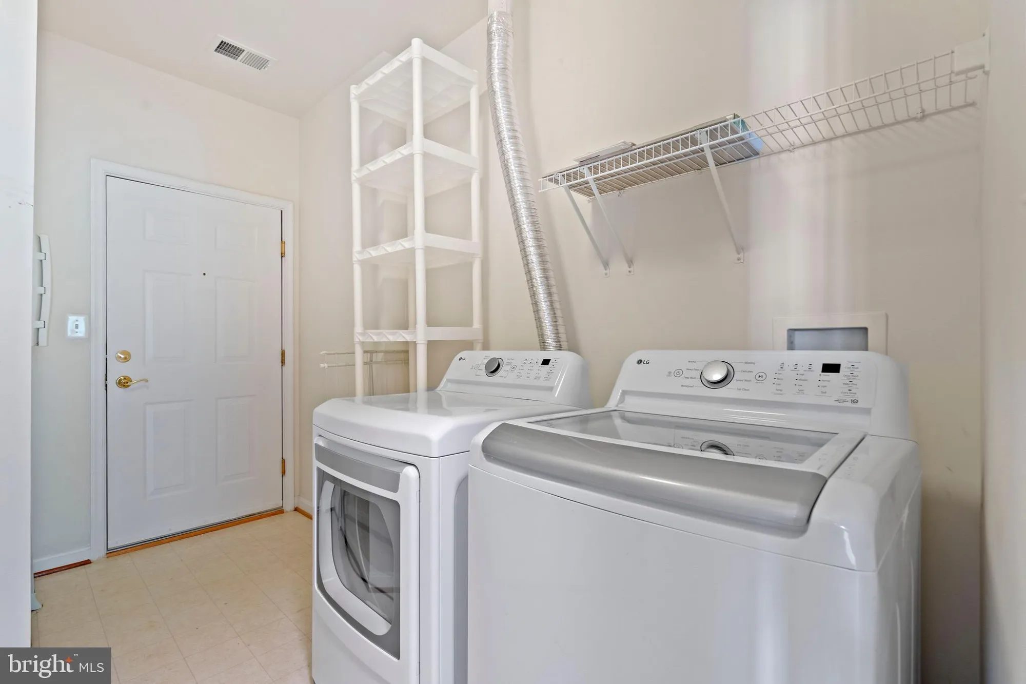 Property Slideshow image 31 of 48 | 20745 royal palace sq 210, Sterling, VA, 20165