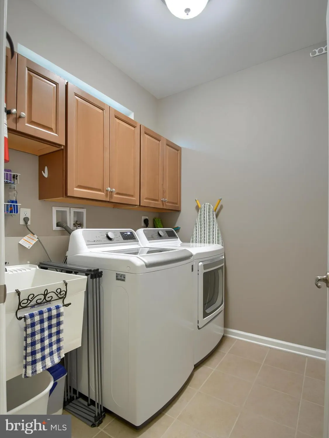 Property Slideshow image 10 of 47 | 3623 daylily dr, Emmaus, PA, 18049