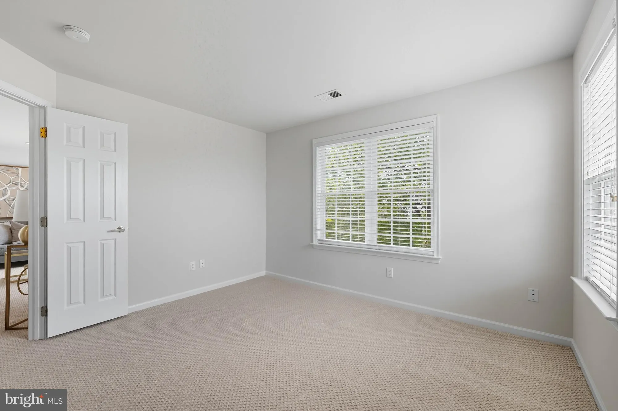 Property Slideshow image 21 of 30 | 6066 halverton pl, Gainesville, VA, 20155