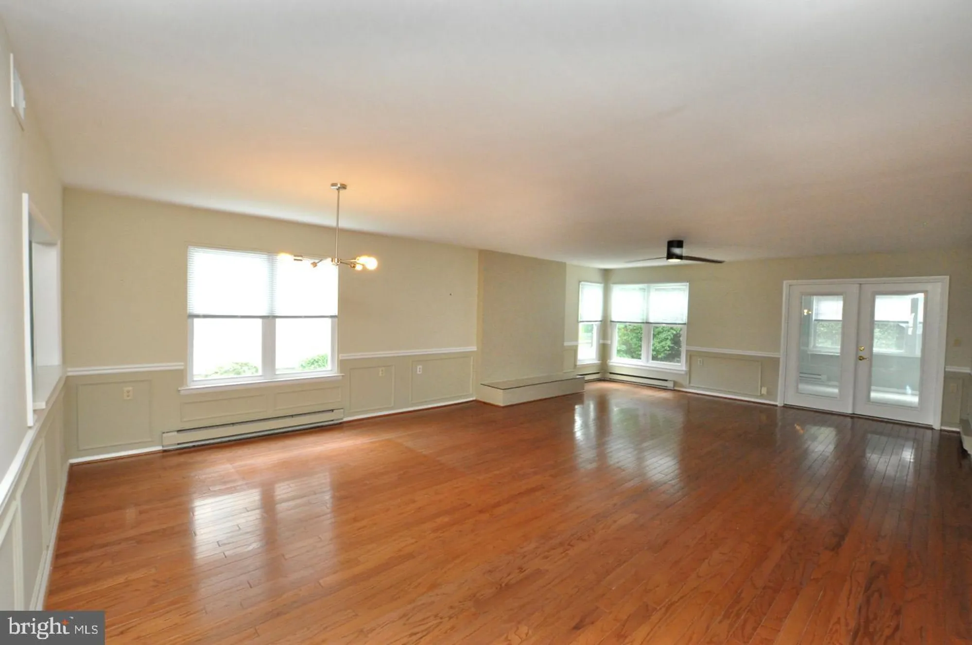 Property Slideshow image 10 of 26 | 41 new castle dr, Southampton, NJ, 08088