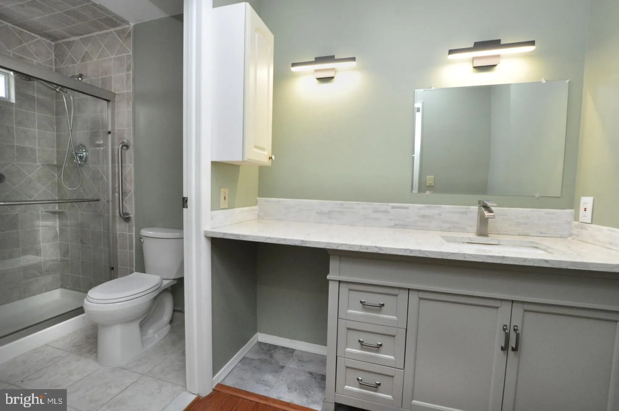 Property Slideshow image 22 of 26 | 41 new castle dr, Southampton, NJ, 08088