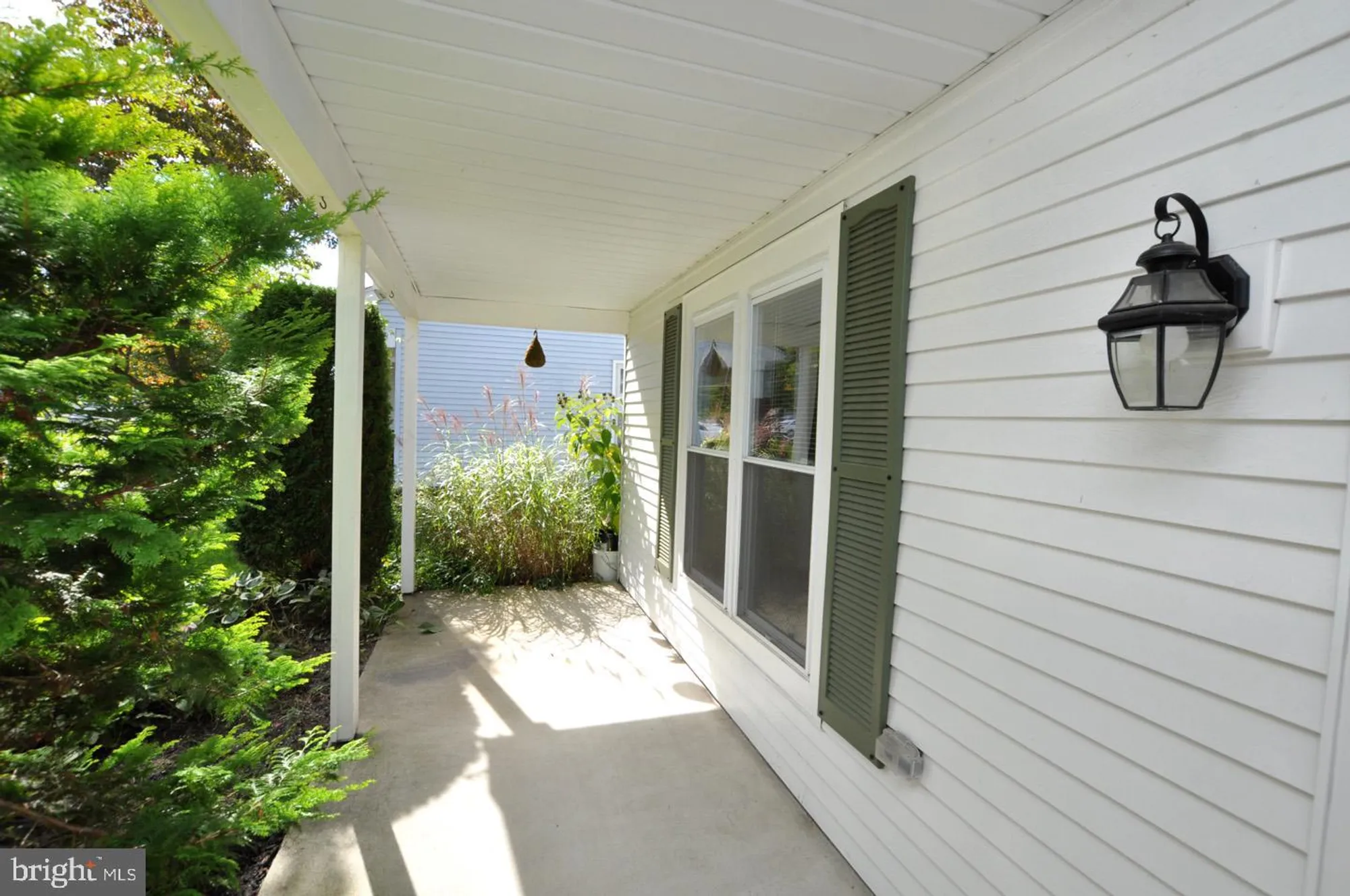 Property Slideshow image 4 of 27 | 25 dunstable rd, Southampton, NJ, 08088