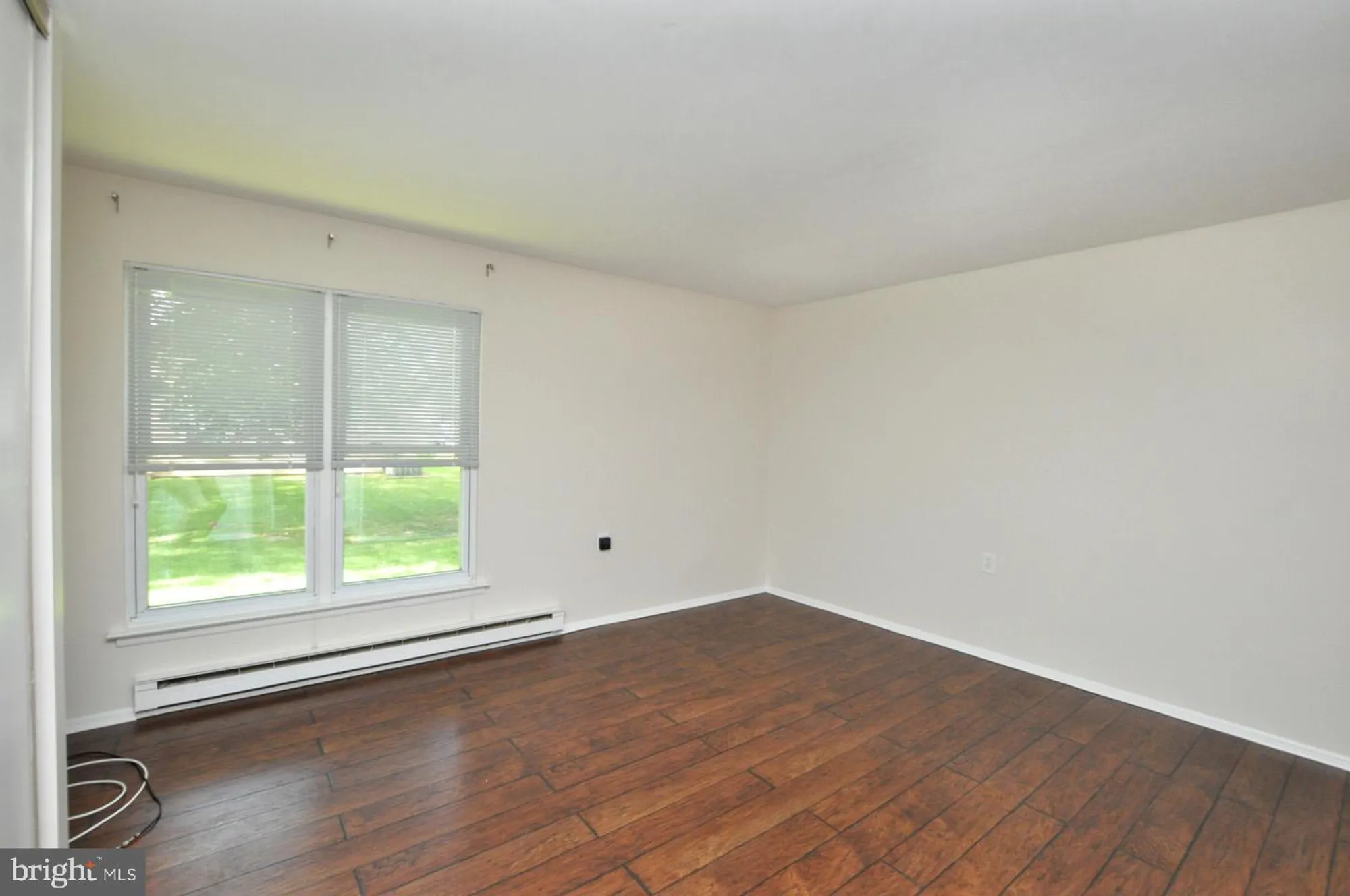 Property Slideshow image 16 of 27 | 25 dunstable rd, Southampton, NJ, 08088